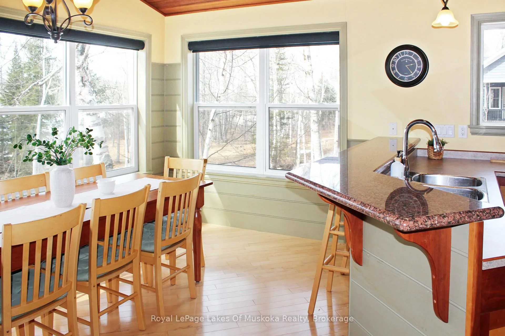Photo 9 of 1136 Lakeside Trail, Magnetawan — HOMEH