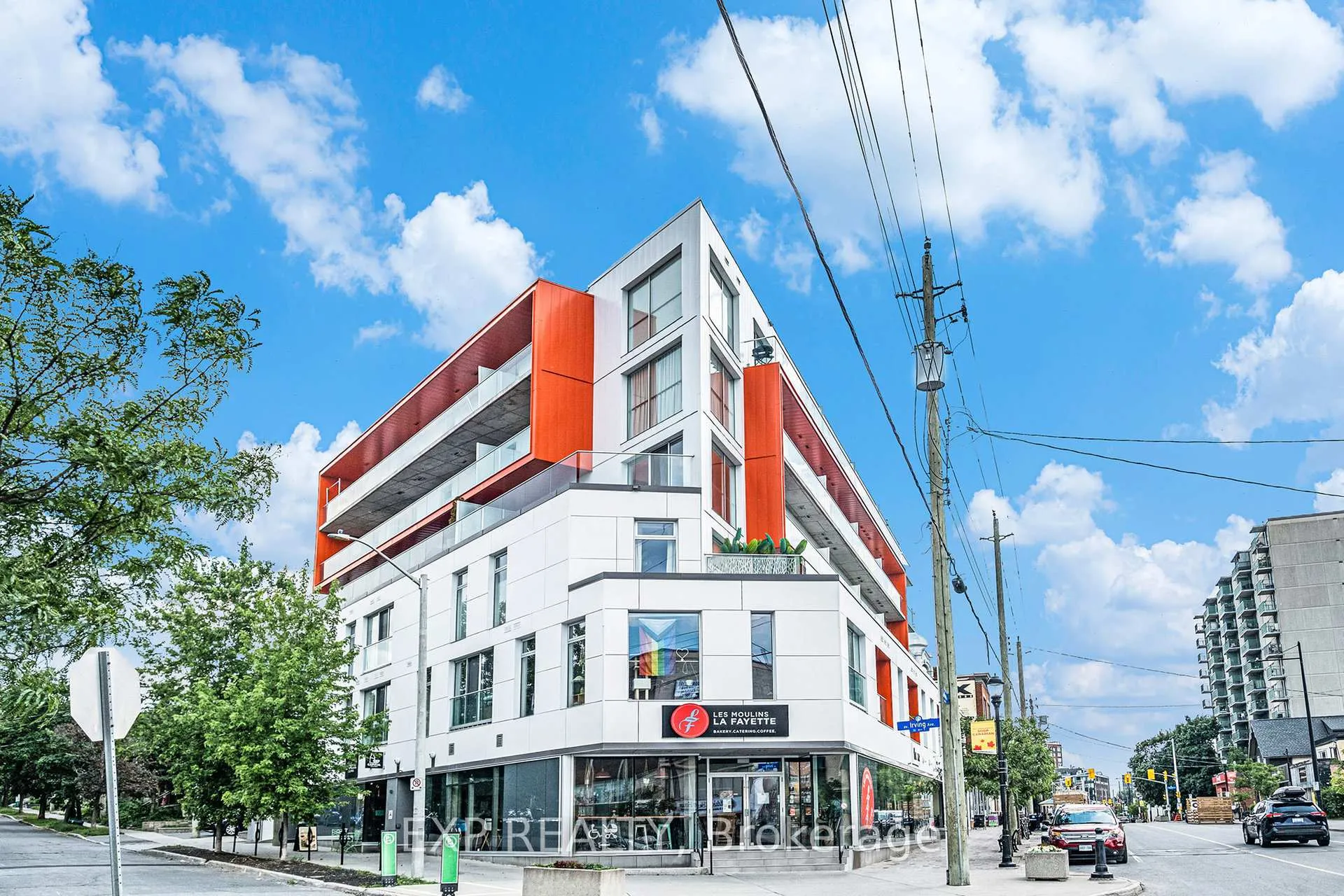 Front of Unit 206, 1000 Wellington Street W