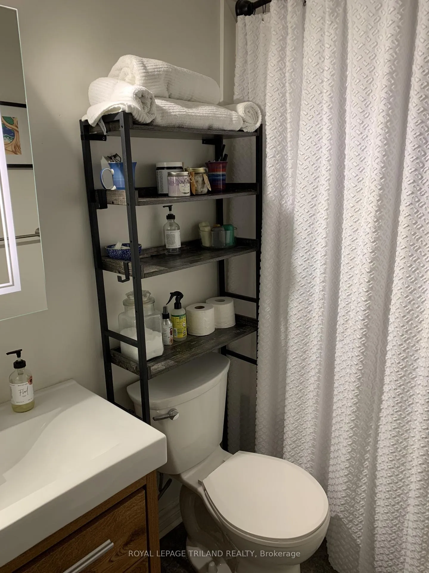 Photo 7 of Unit 204, 275 Queens Avenue, London, East F — HOMEH