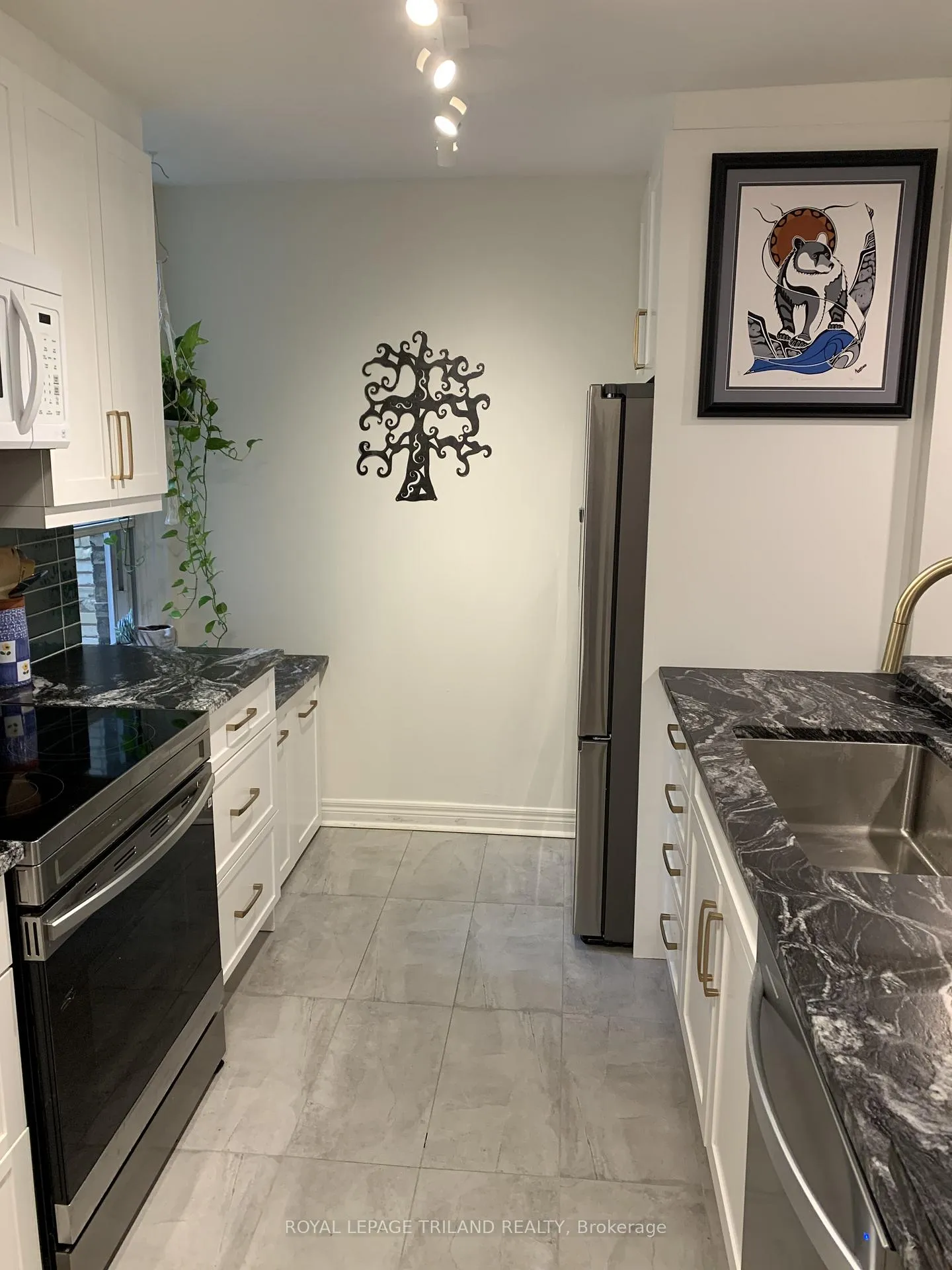 Photo 15 of Unit 204, 275 Queens Avenue, London, East F — HOMEH