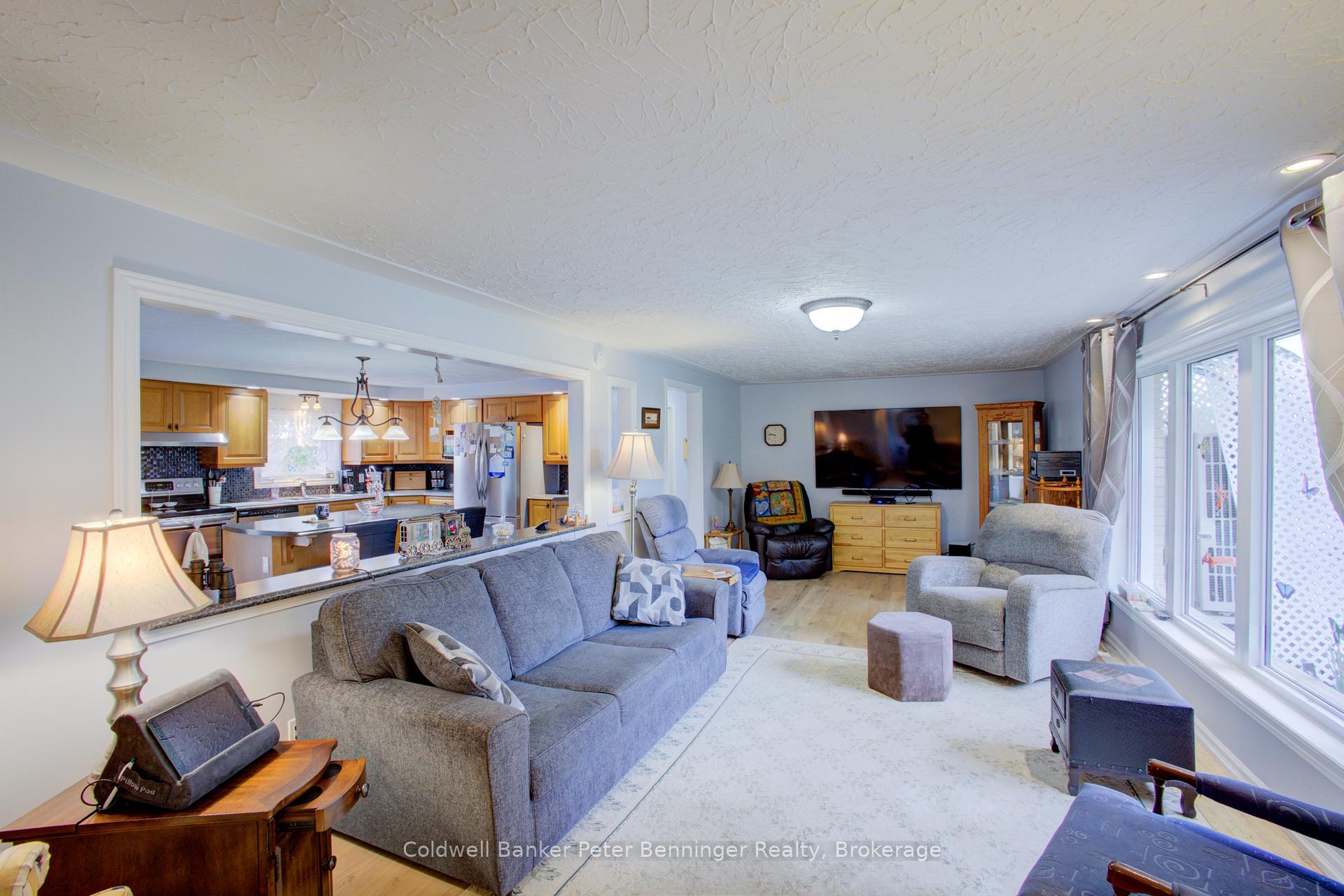 Photo 11 of 119 Main Street, Kincardine — HOMEH