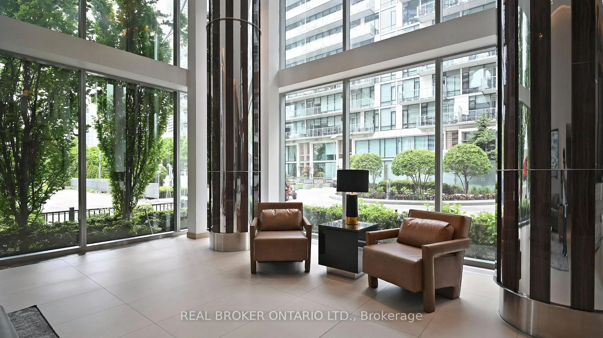 Photo 9 of Unit 801, 39 Queens Quay E, Toronto, Waterfront Communities — HOMEH