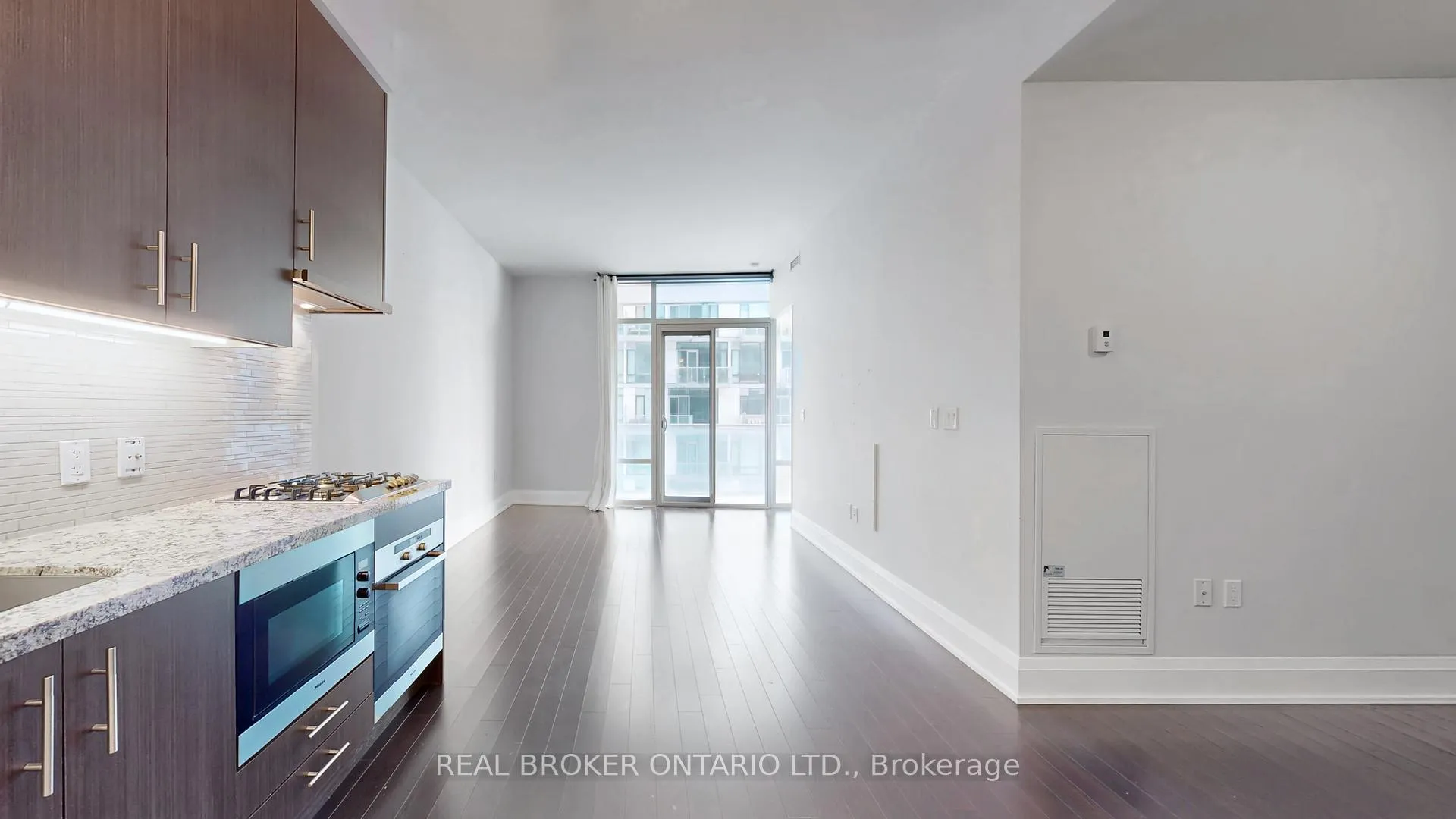 Photo 12 of Unit 801, 39 Queens Quay E, Toronto, Waterfront Communities — HOMEH