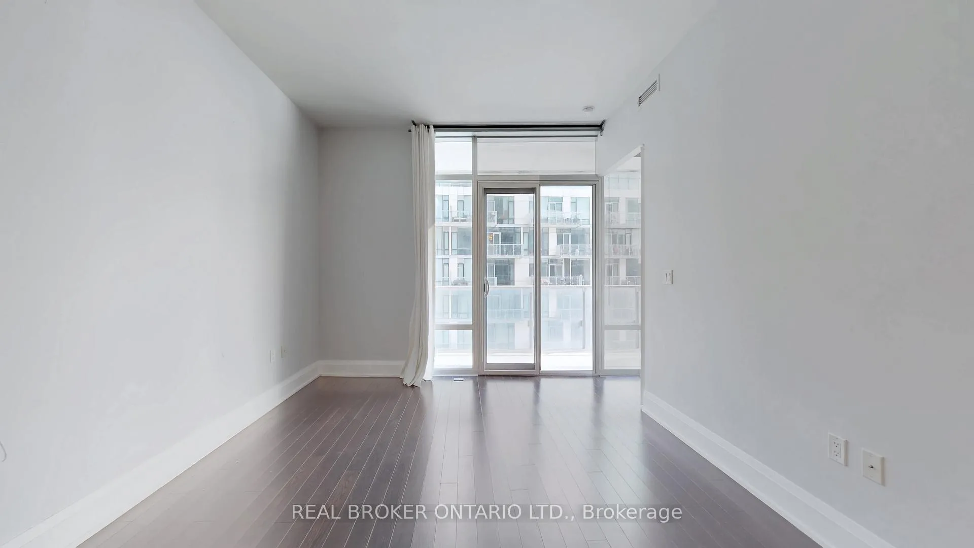 Photo 14 of Unit 801, 39 Queens Quay E, Toronto, Waterfront Communities — HOMEH