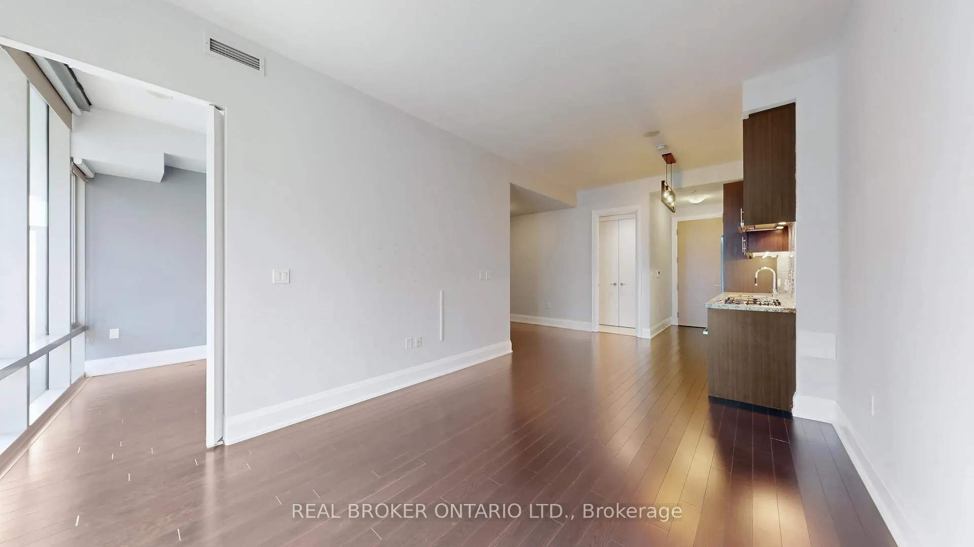 Photo 16 of Unit 801, 39 Queens Quay E, Toronto, Waterfront Communities — HOMEH