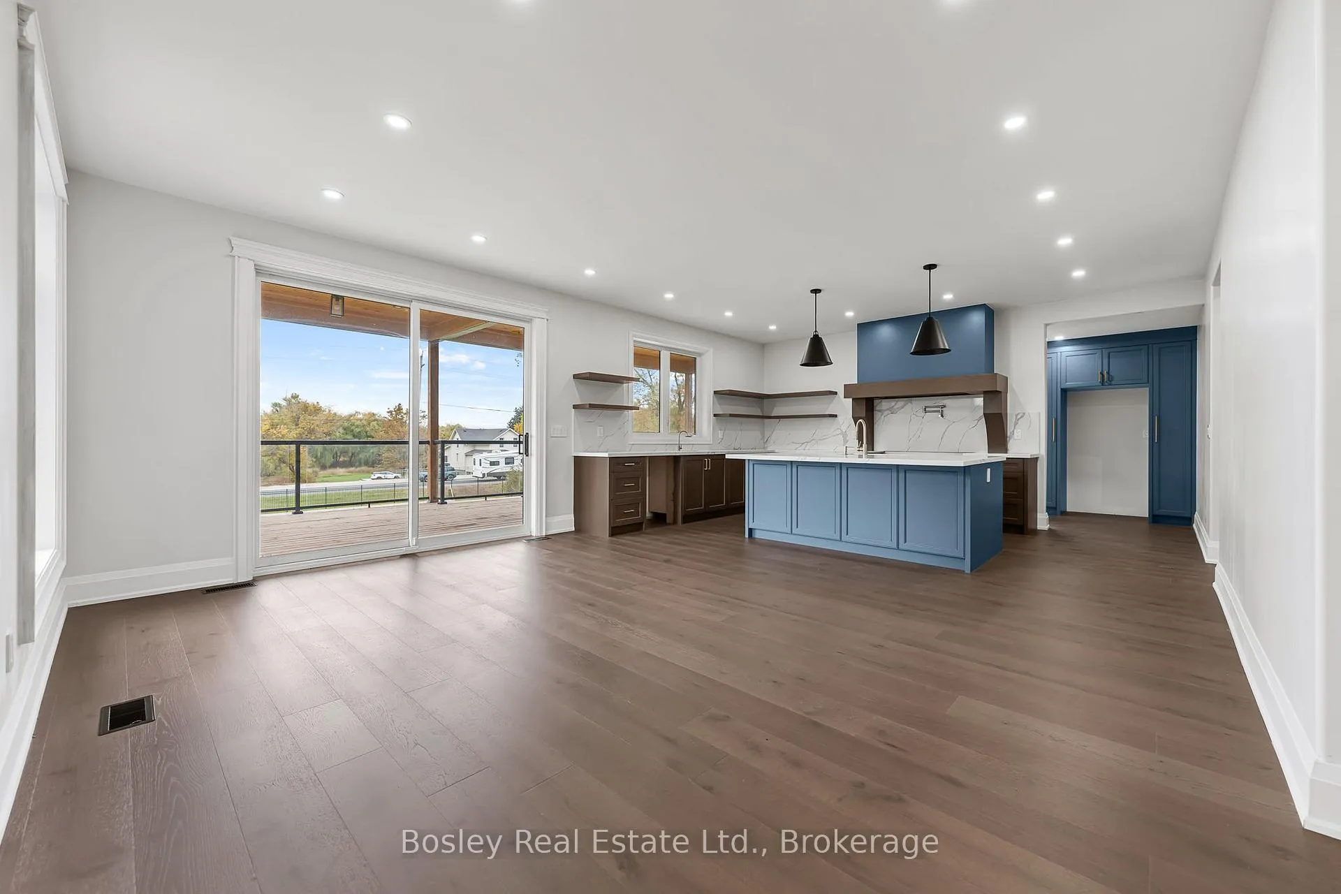 Photo 10 of 47 Whitcombe Way, Puslinch, Morriston — HOMEH