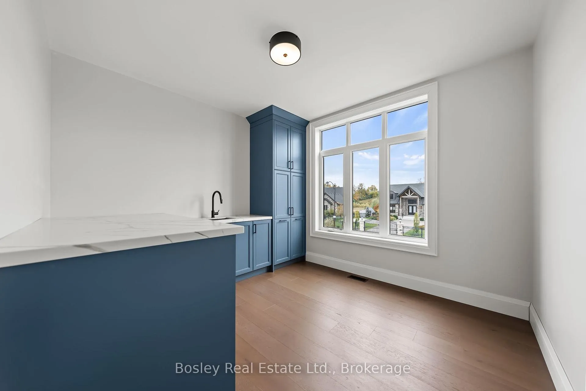 Photo 31 of 47 Whitcombe Way, Puslinch, Morriston — HOMEH