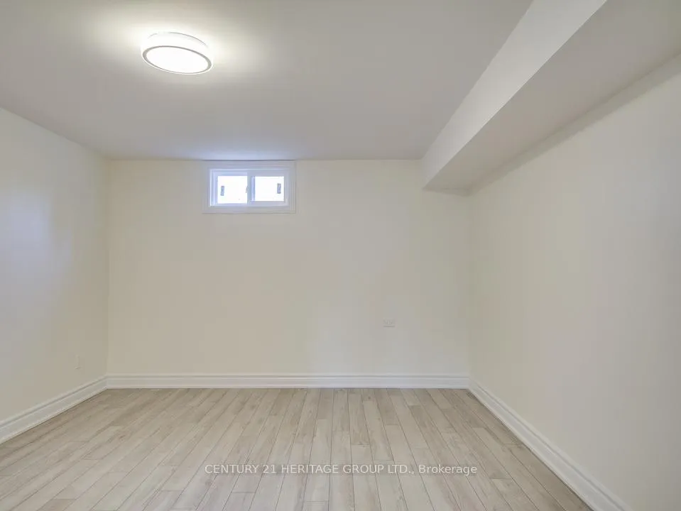 Photo 5 of Unit B, 293 Labrador Drive, Oshawa, Donevan — HOMEH