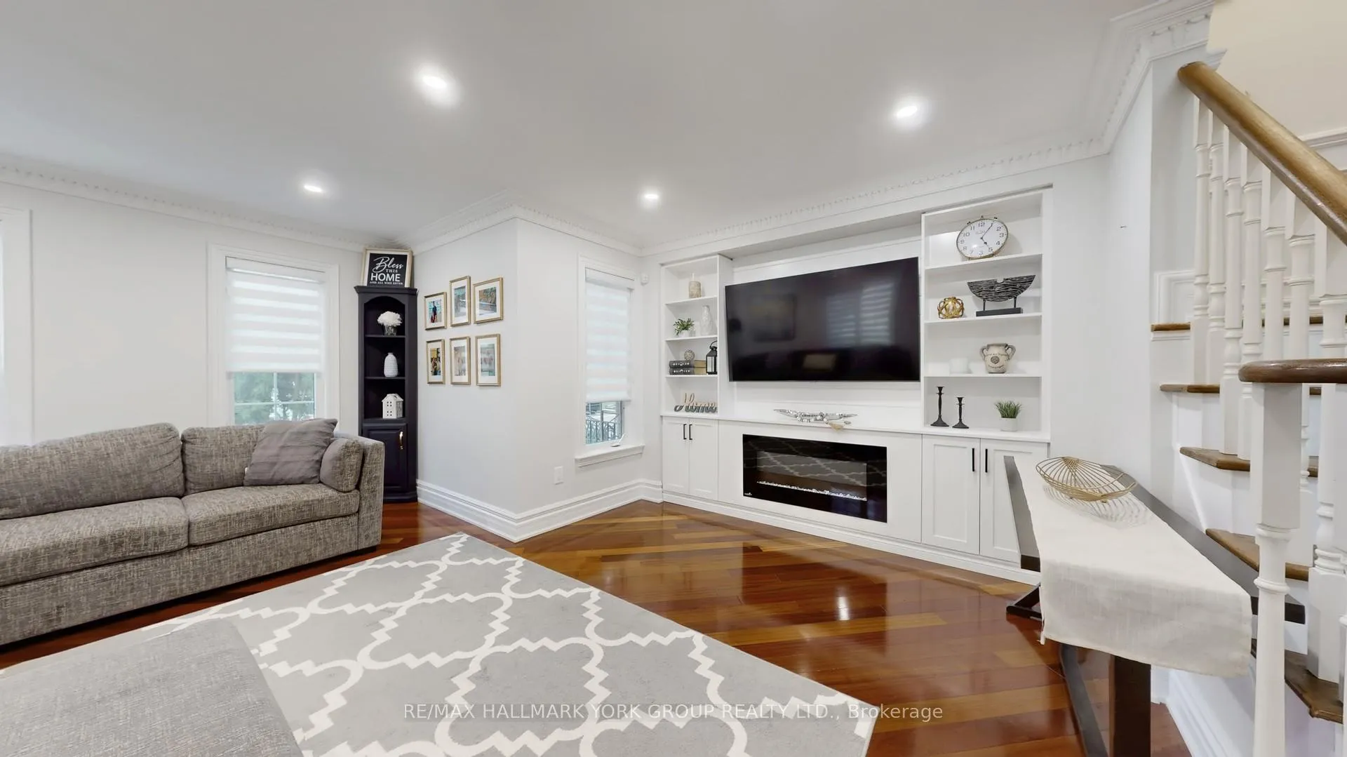 Photo 6 of 20 Domenica Way, Vaughan, Sonoma Heights — HOMEH