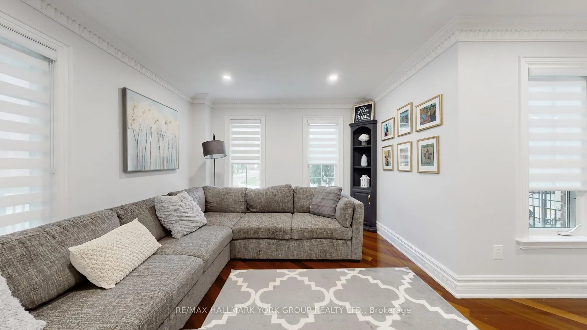 Photo 7 of 20 Domenica Way, Vaughan, Sonoma Heights — HOMEH