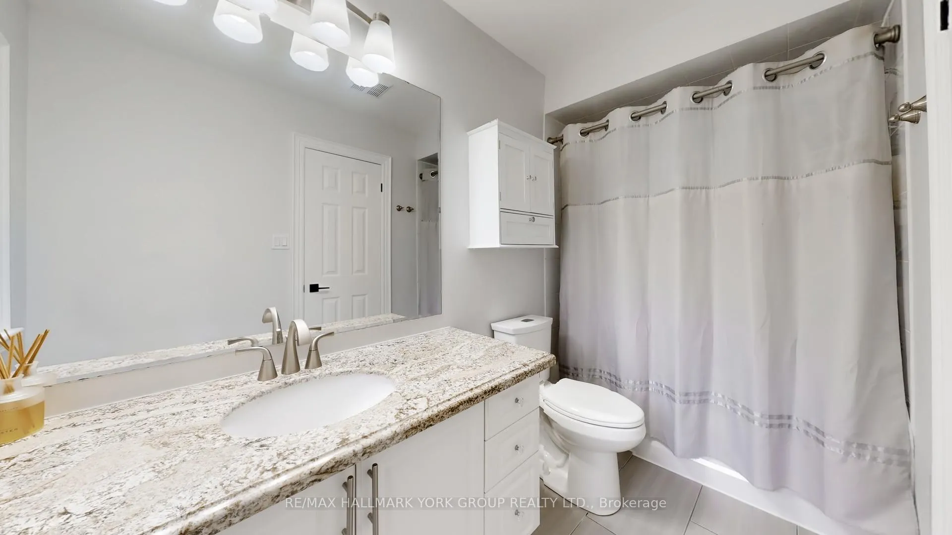 Photo 20 of 20 Domenica Way, Vaughan, Sonoma Heights — HOMEH