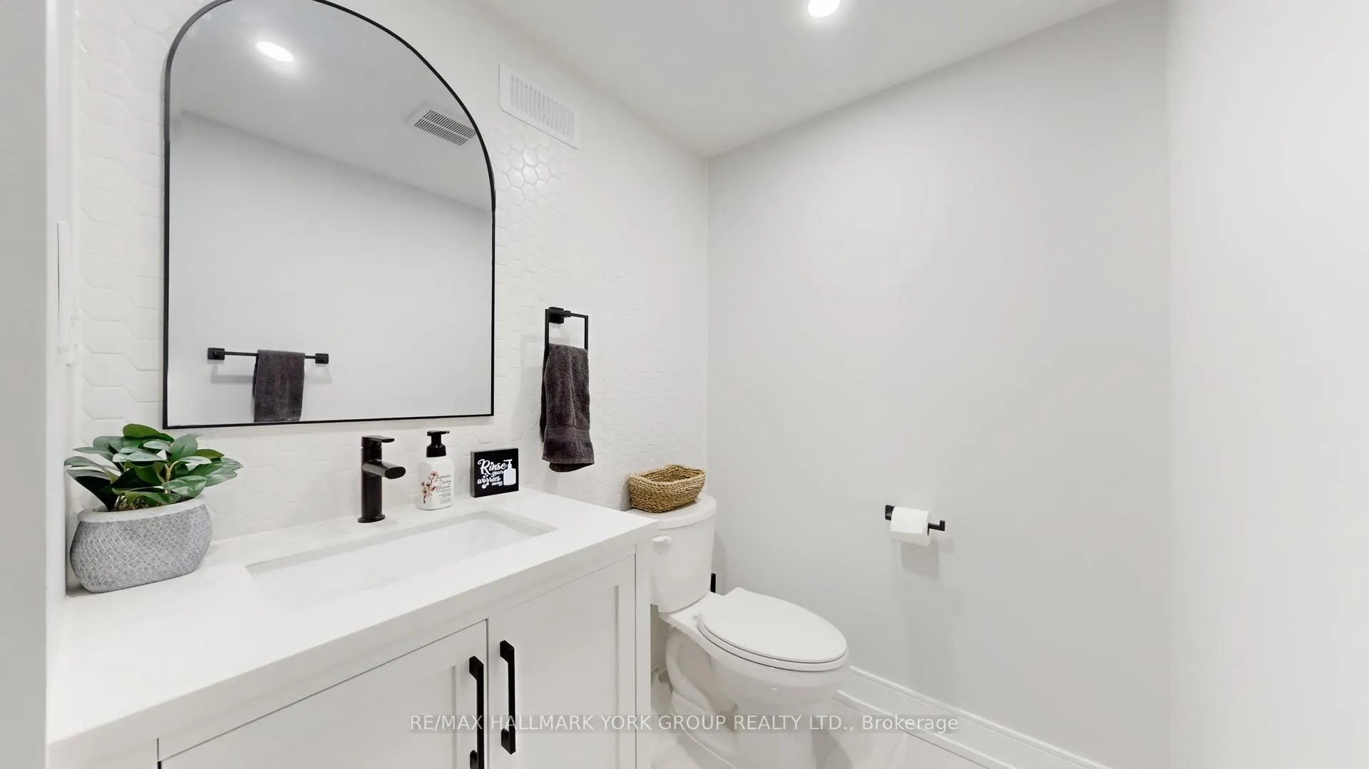 Photo 31 of 20 Domenica Way, Vaughan, Sonoma Heights — HOMEH