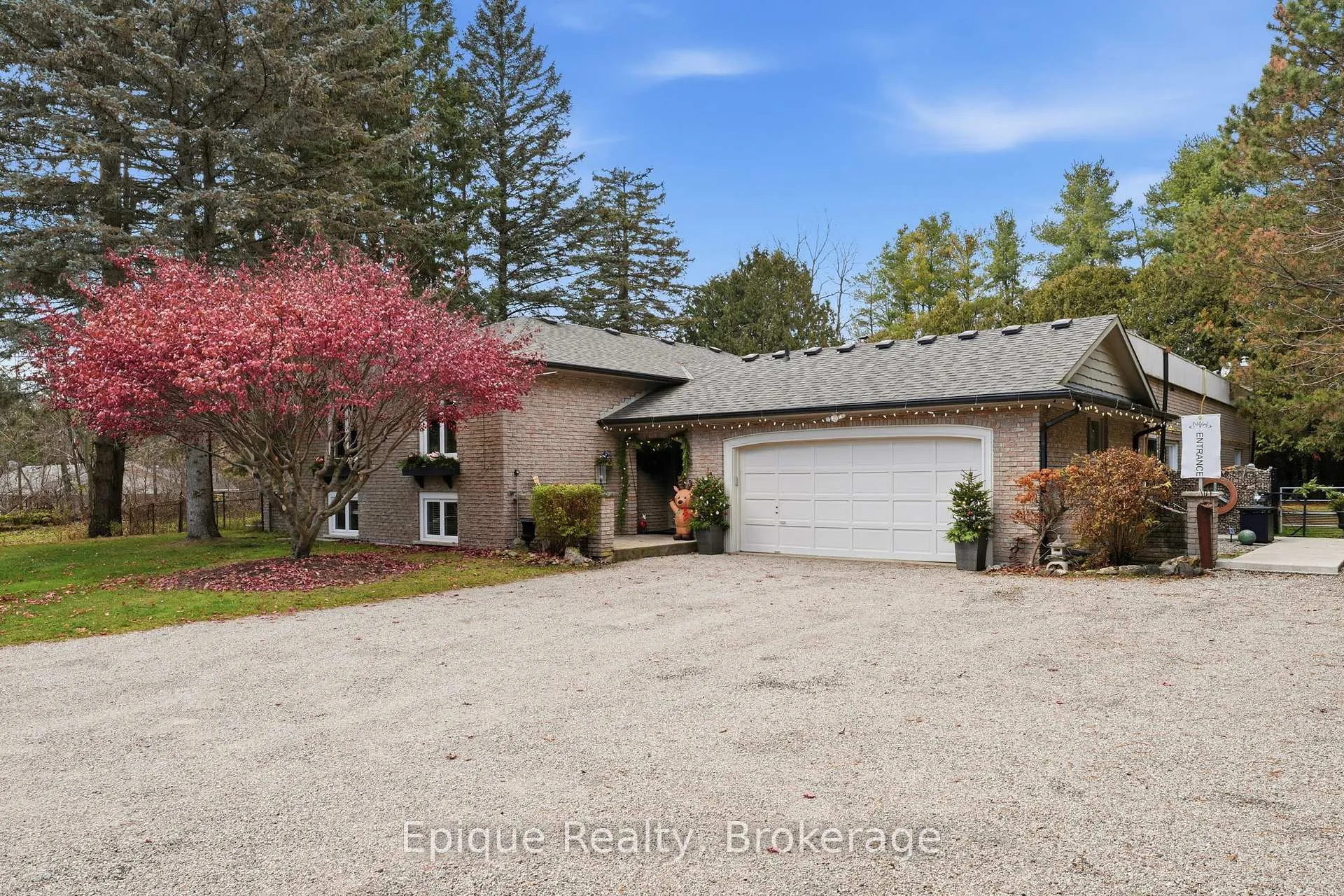 Photo 1 of 235 Concession 11 Road E, Hamilton, Freelton — HOMEH
