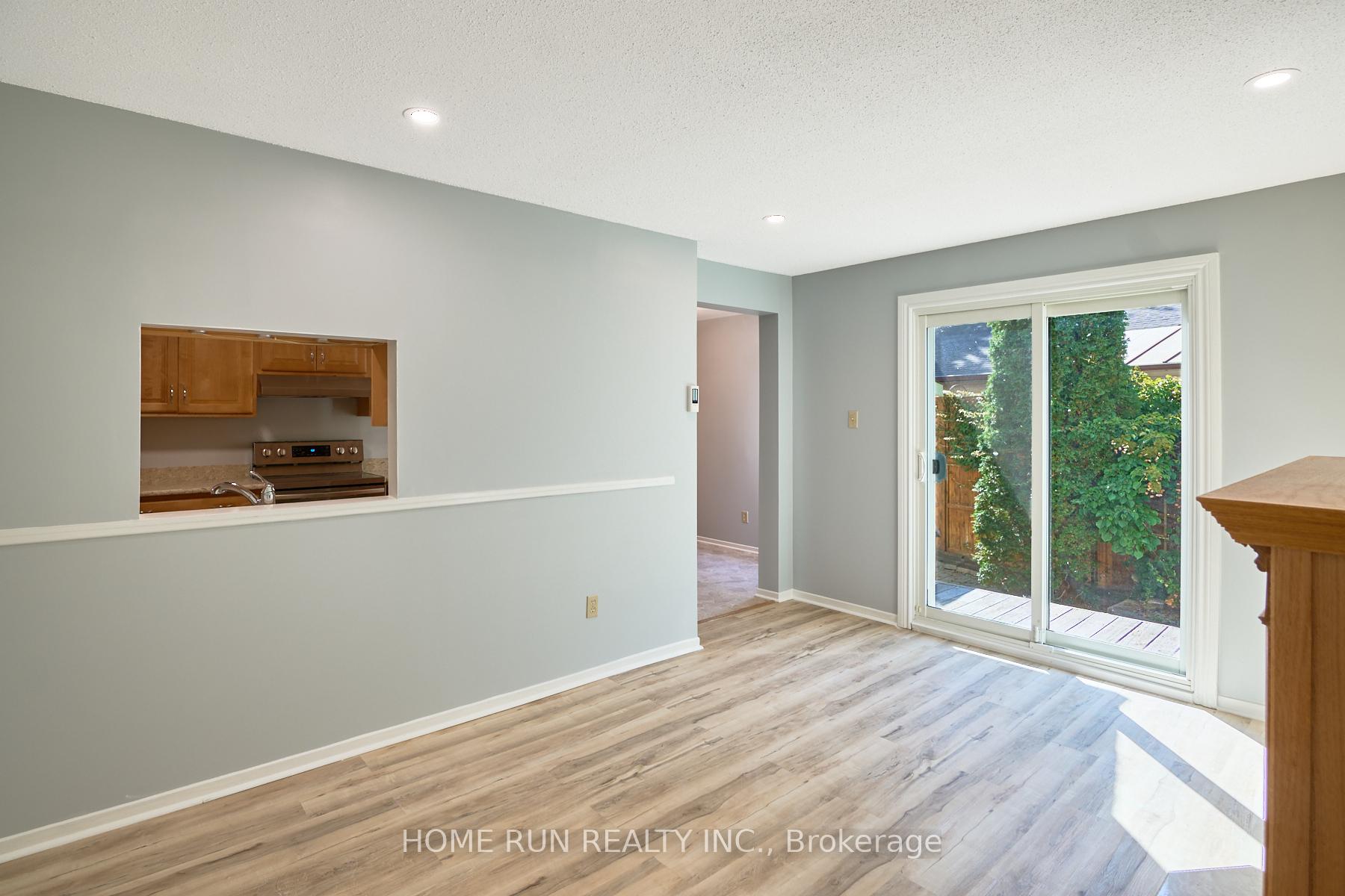 Photo 19 of 20 Thiessen Crescent, Ottawa, Kanata - Katimavik — HOMEH