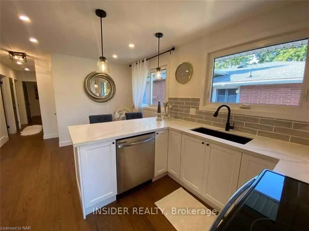Photo 6 of 4 Parklands Drive, Hamilton, Rosedale — HOMEH