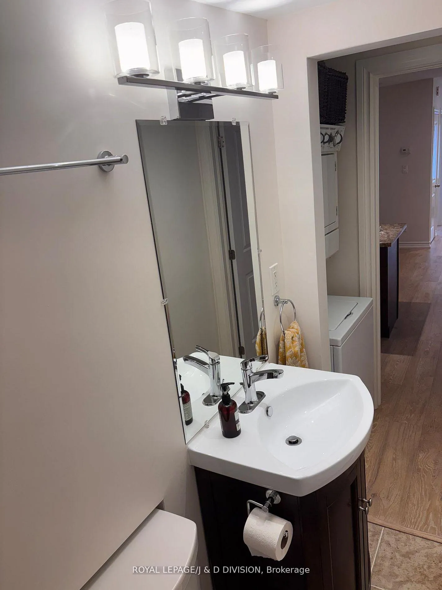 Photo 13 of 22 Holmesdale Road, Toronto, Caledonia-Fairbank — HOMEH