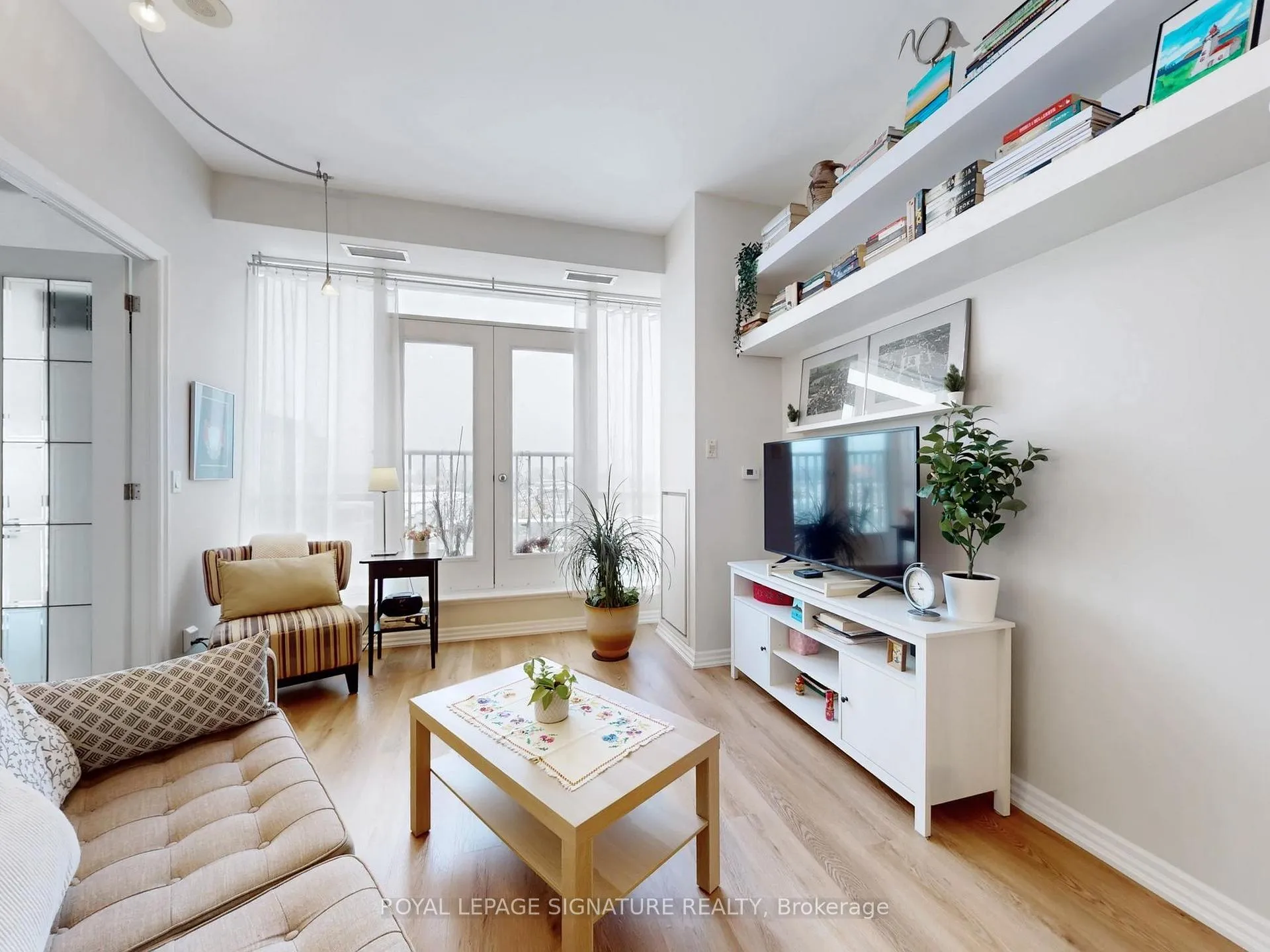 Photo 8 of Unit 706, 797 Don Mills Road, Toronto, Flemingdon Park — HOMEH