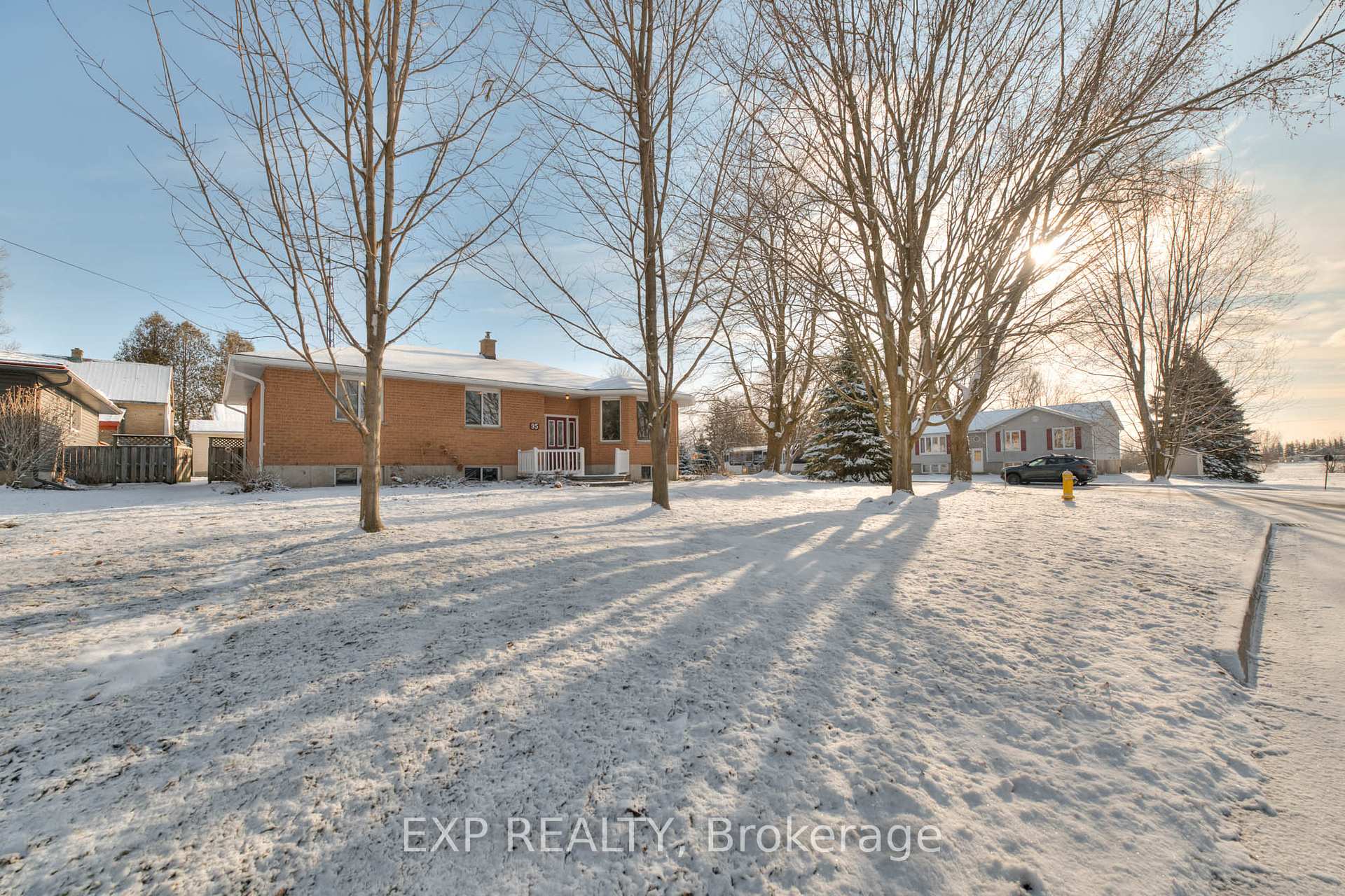 Photo 3 of 95 Dunedin Drive, Huron East, Brussels — HOMEH