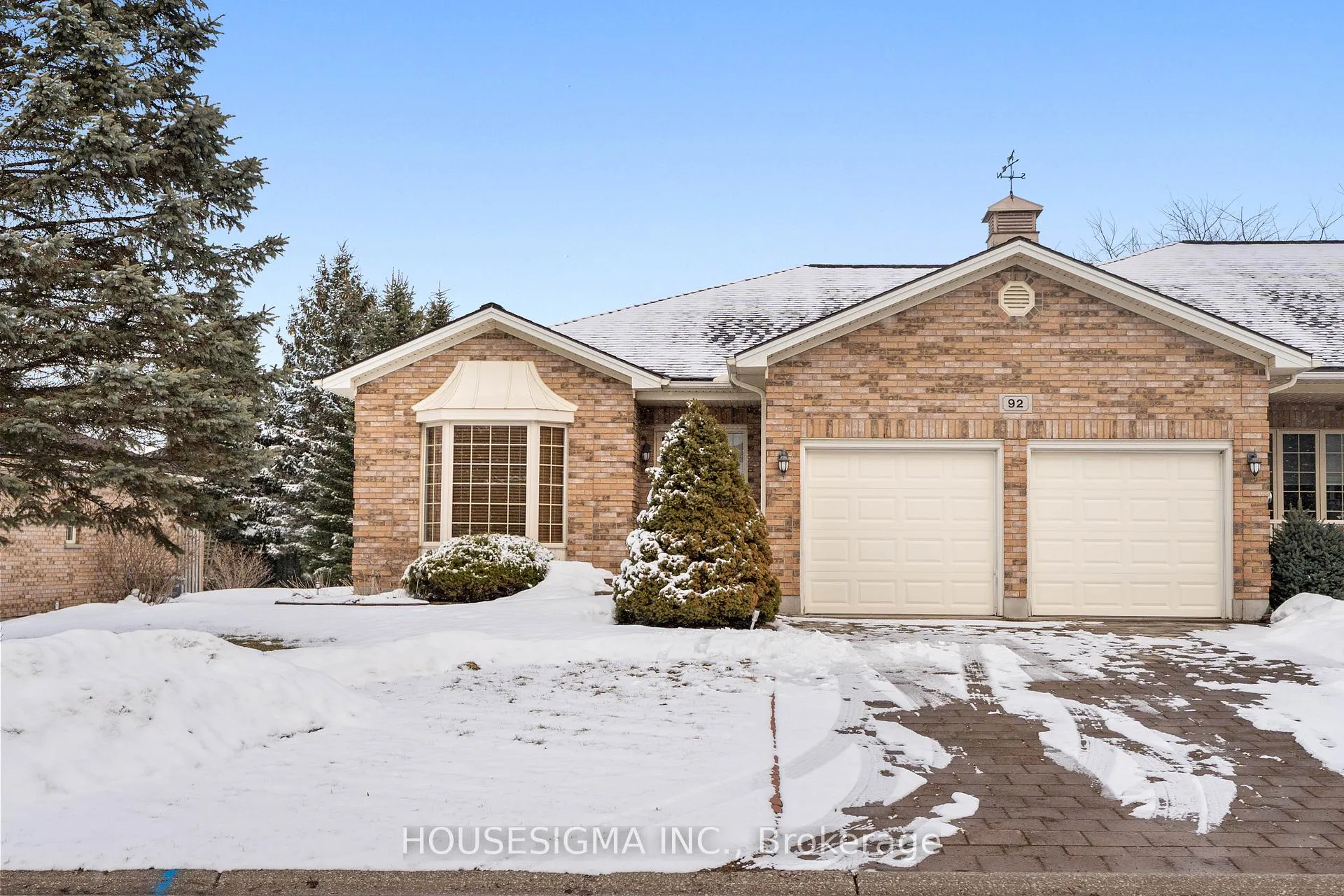Photo 1 of 92 Carleton Court, Thames Centre, Dorchester — HOMEH