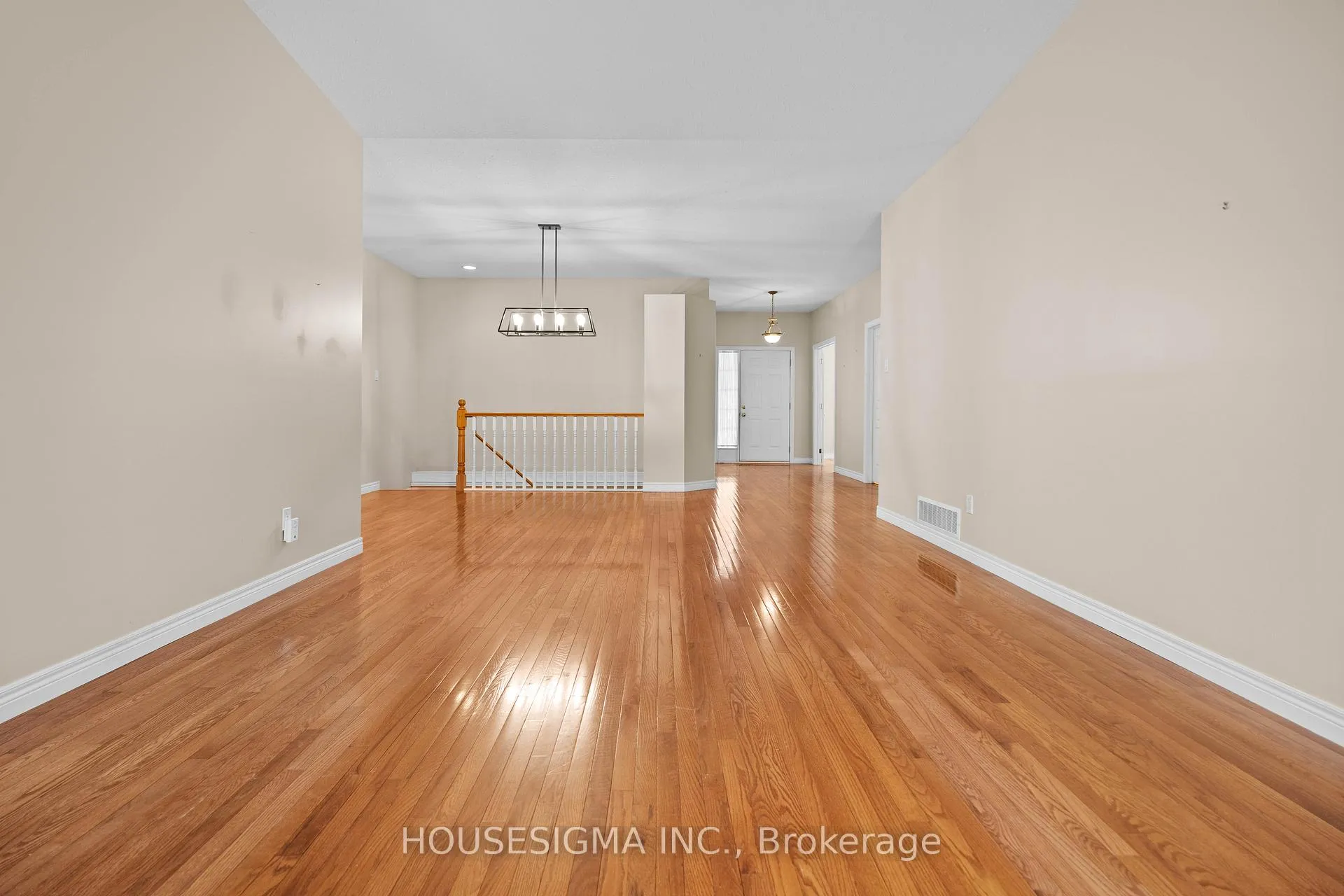 Photo 14 of 92 Carleton Court, Thames Centre, Dorchester — HOMEH