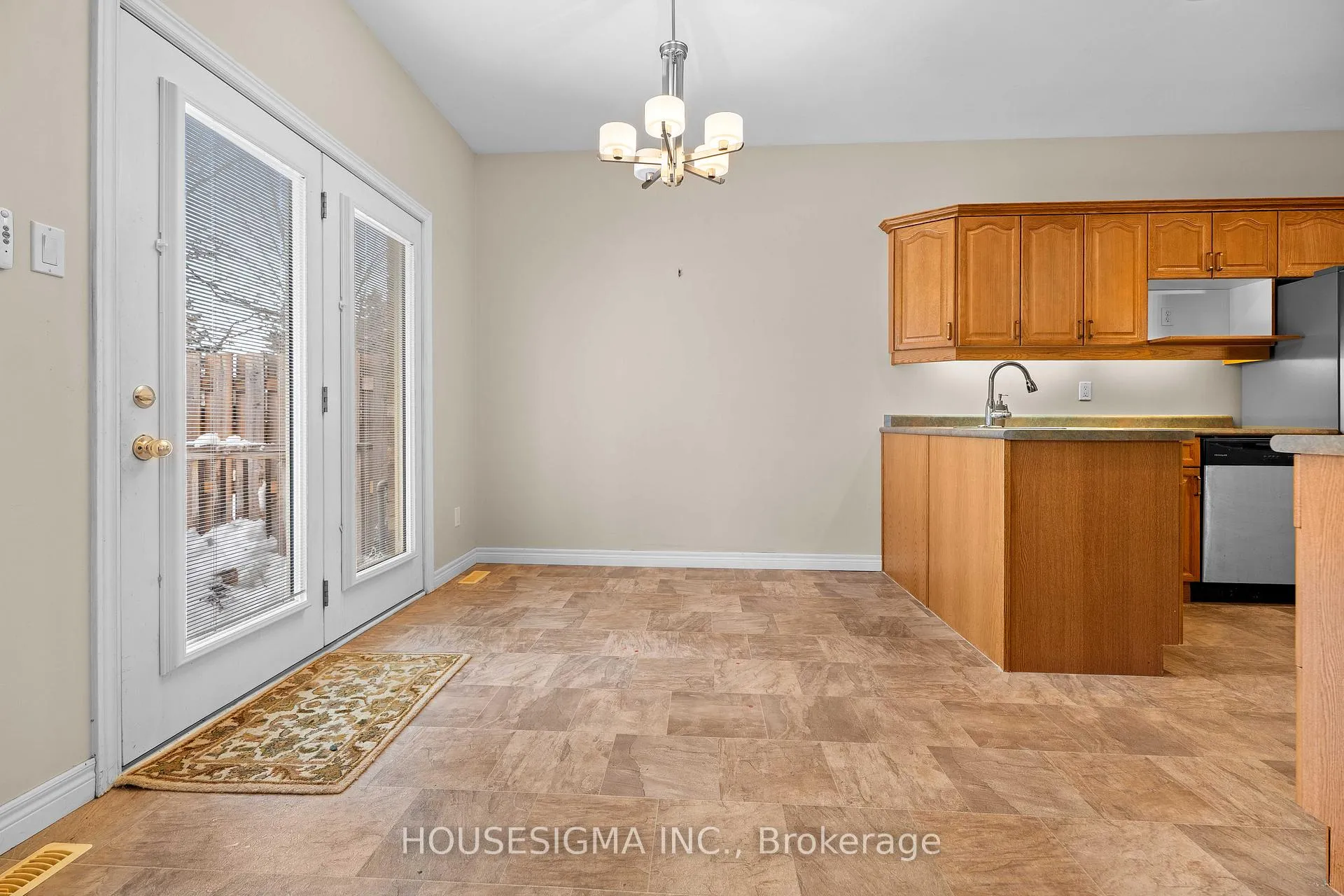 Photo 22 of 92 Carleton Court, Thames Centre, Dorchester — HOMEH