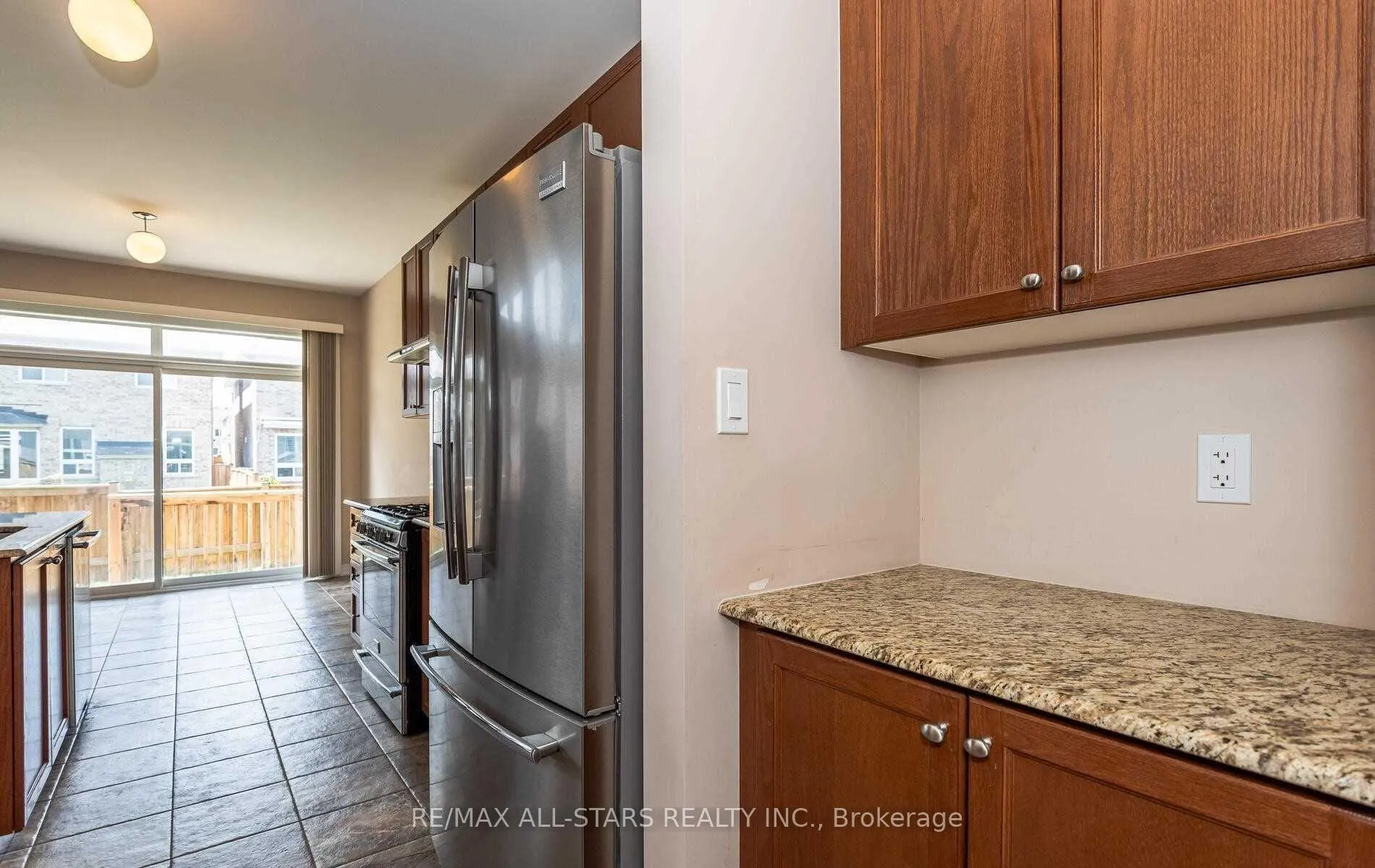 Photo 8 of 20 Beechener Street, Georgina, Sutton & Jackson's Point — HOMEH