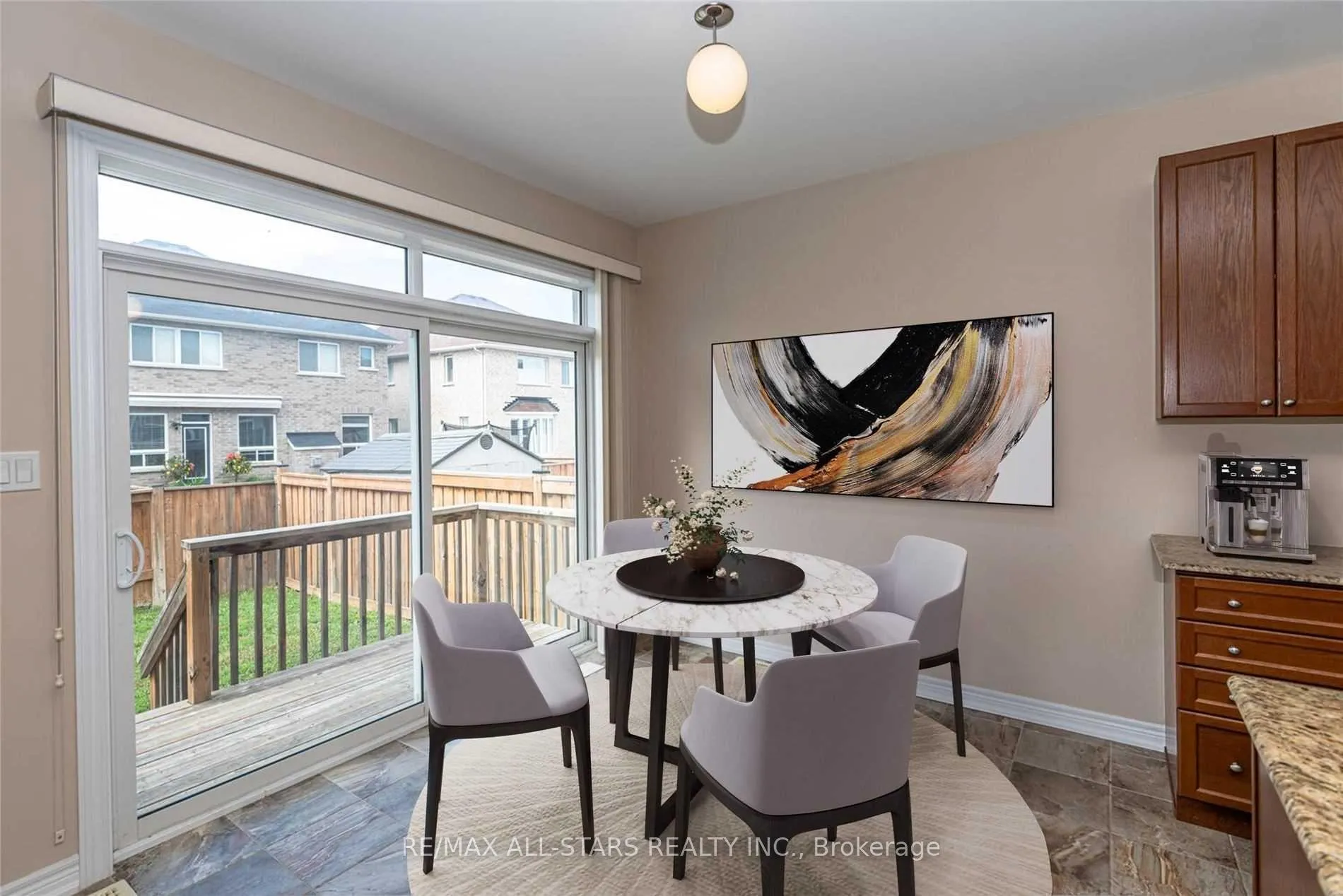Photo 11 of 20 Beechener Street, Georgina, Sutton & Jackson's Point — HOMEH