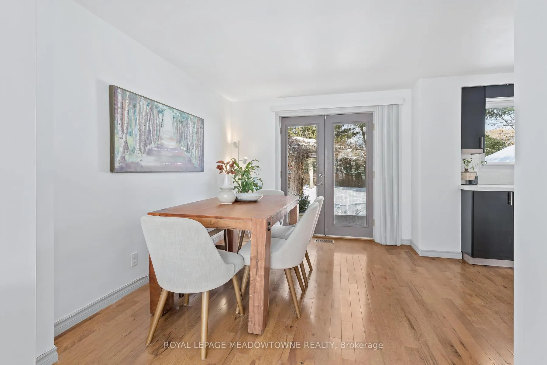 Photo 9 of 19 Union Street, Halton Hills, Georgetown — HOMEH
