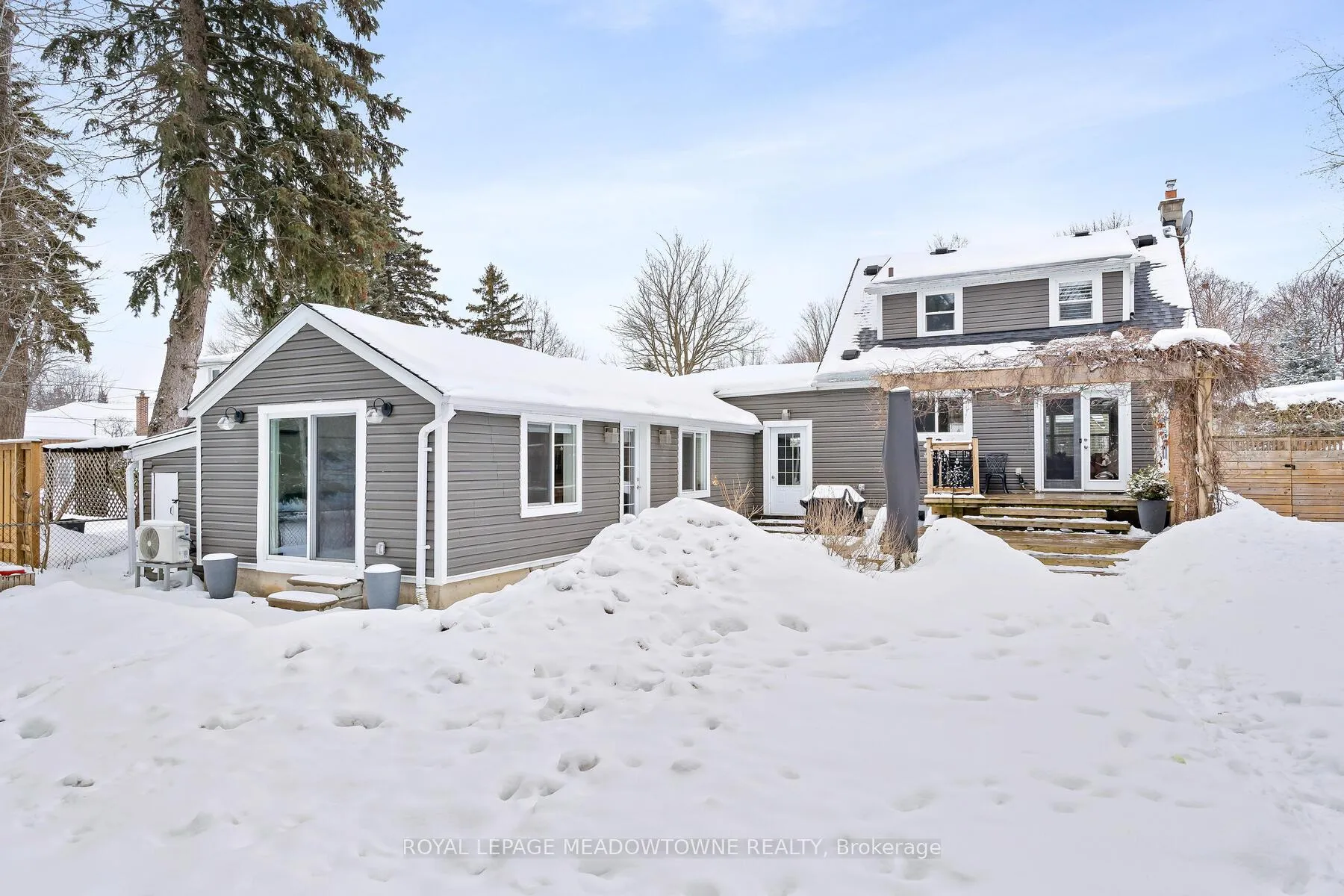 Photo 30 of 19 Union Street, Halton Hills, Georgetown — HOMEH