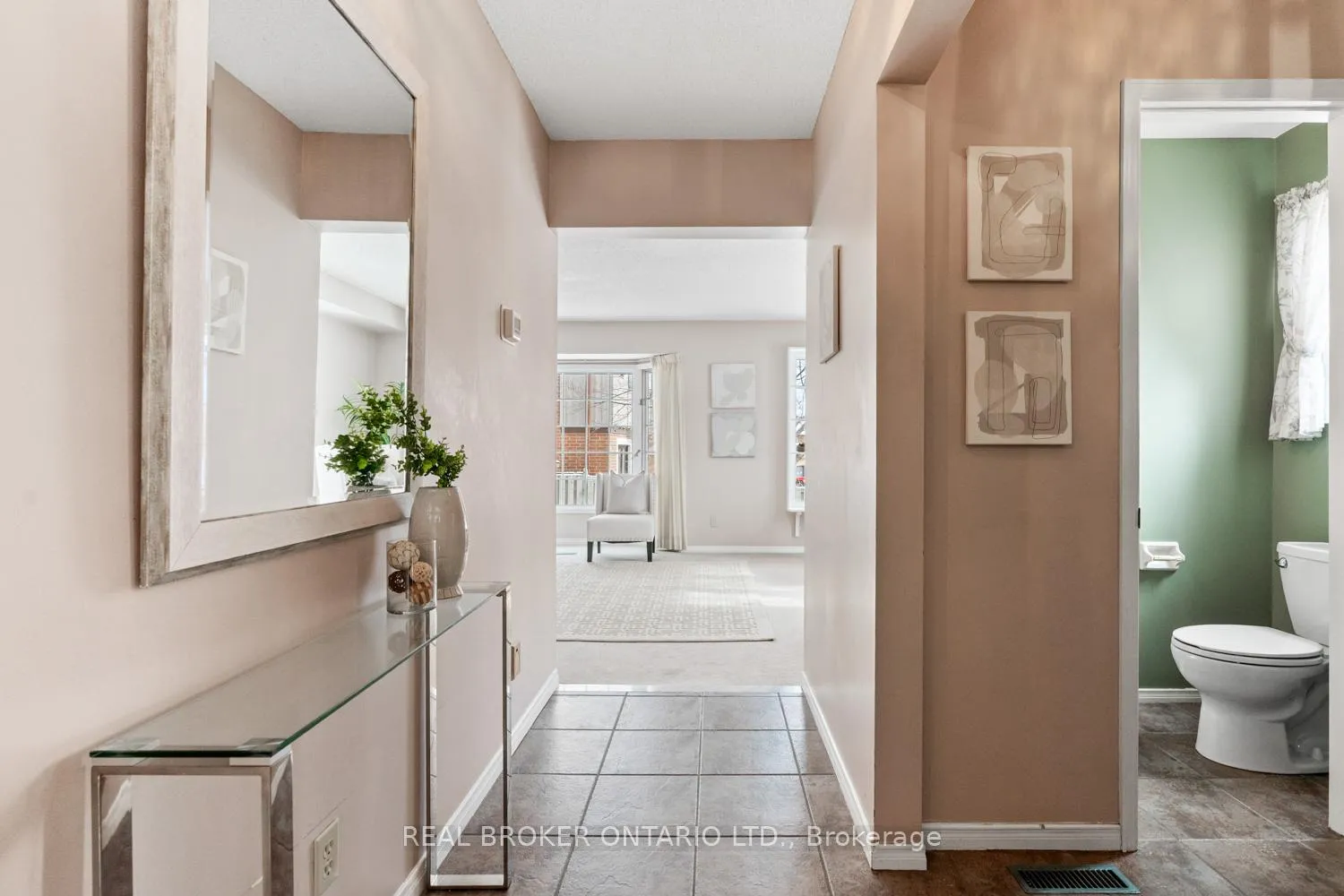 Photo 12 of 1501 Silver Spruce Drive, Pickering, Liverpool — HOMEH
