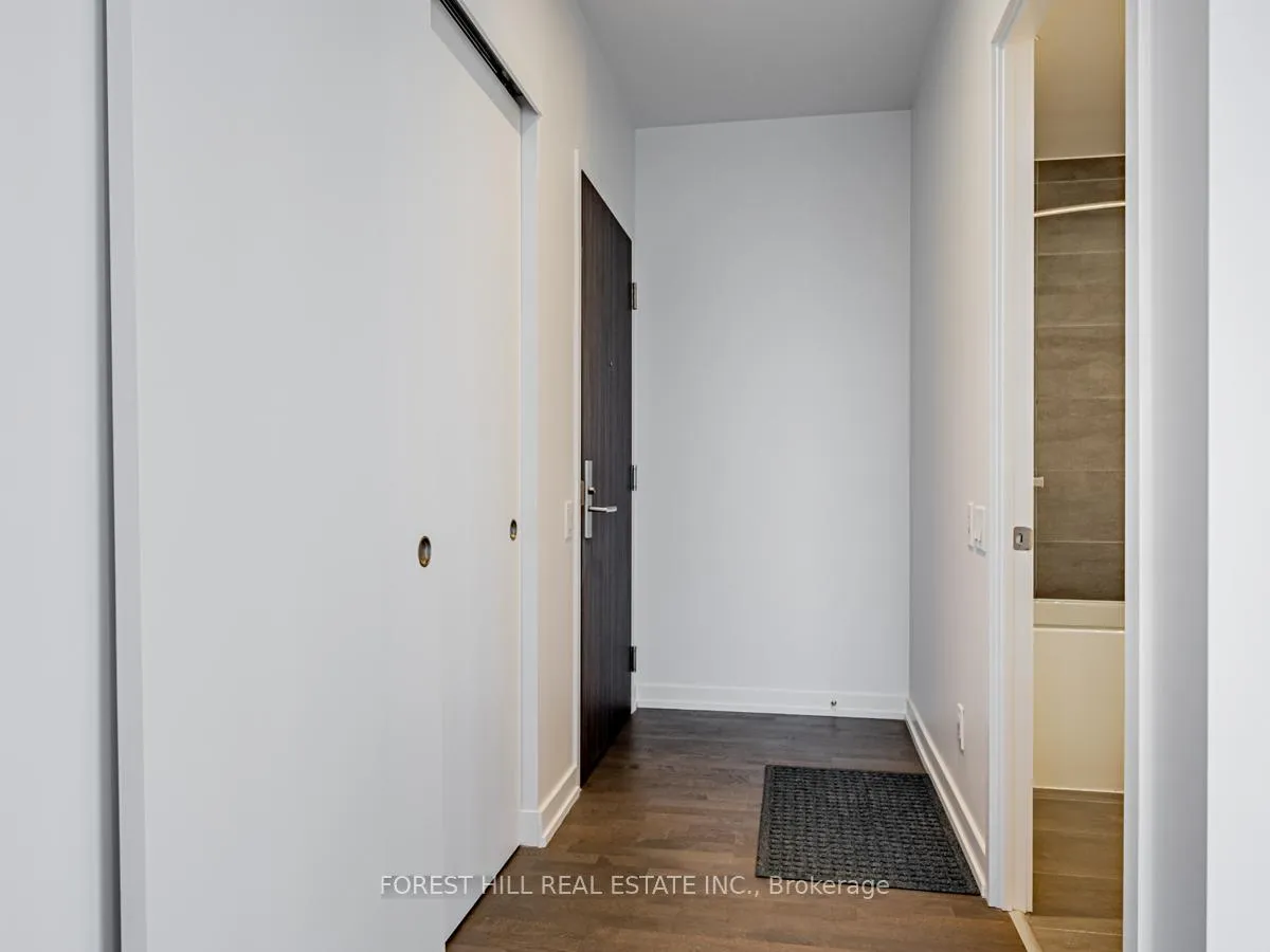 Photo 3 of Unit 3409, 185 Roehampton Avenue, Toronto, Mount Pleasant West — HOMEH