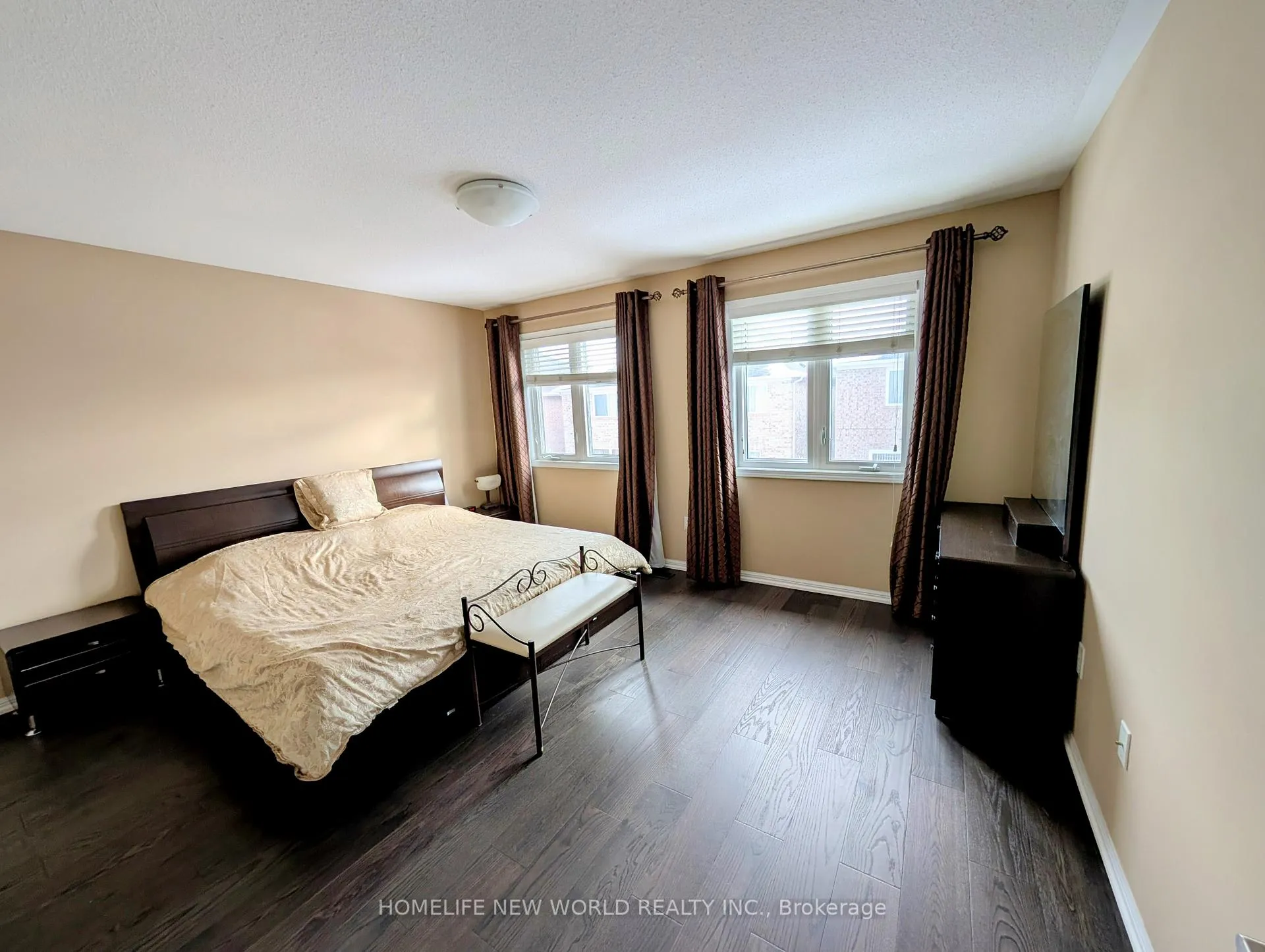 Photo 9 of 105 James Parrott Avenue, Markham, Wismer — HOMEH