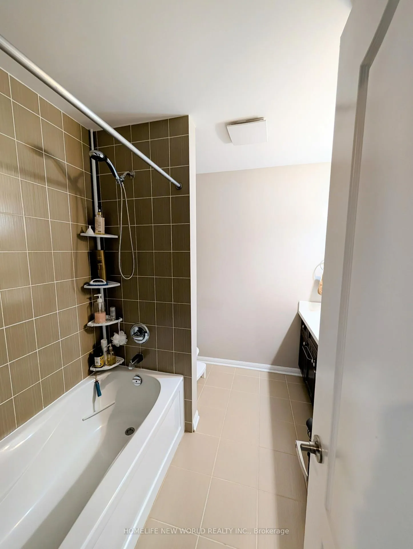 Photo 15 of 105 James Parrott Avenue, Markham, Wismer — HOMEH