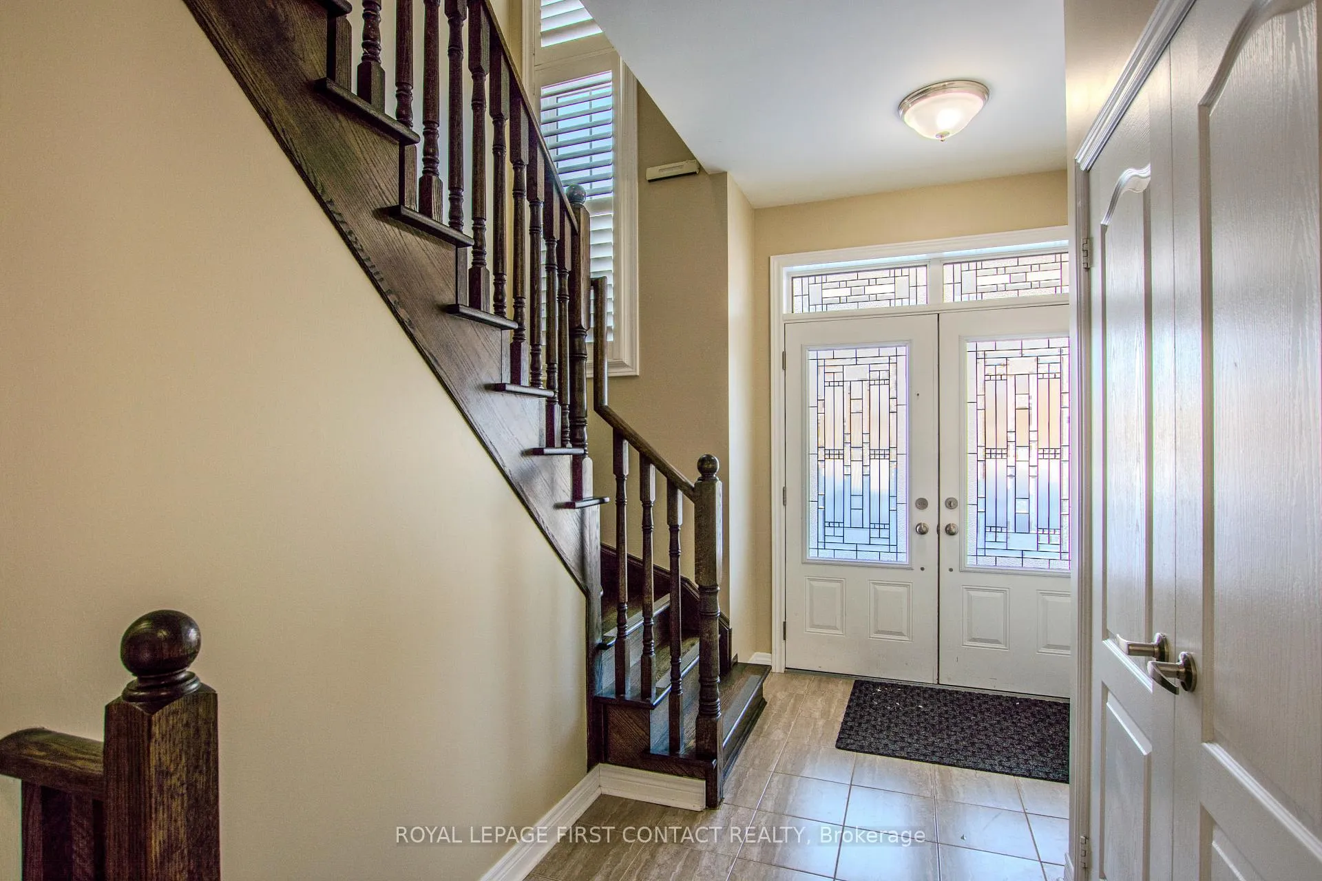 Photo 5 of 30 Forsyth Crescent, Barrie, West Bayfield — HOMEH