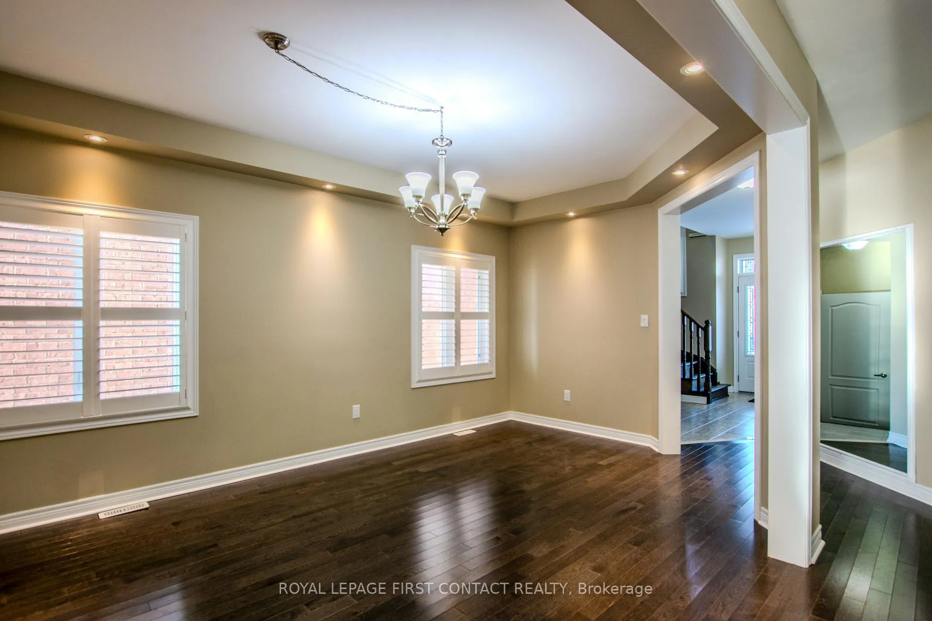 Photo 6 of 30 Forsyth Crescent, Barrie, West Bayfield — HOMEH