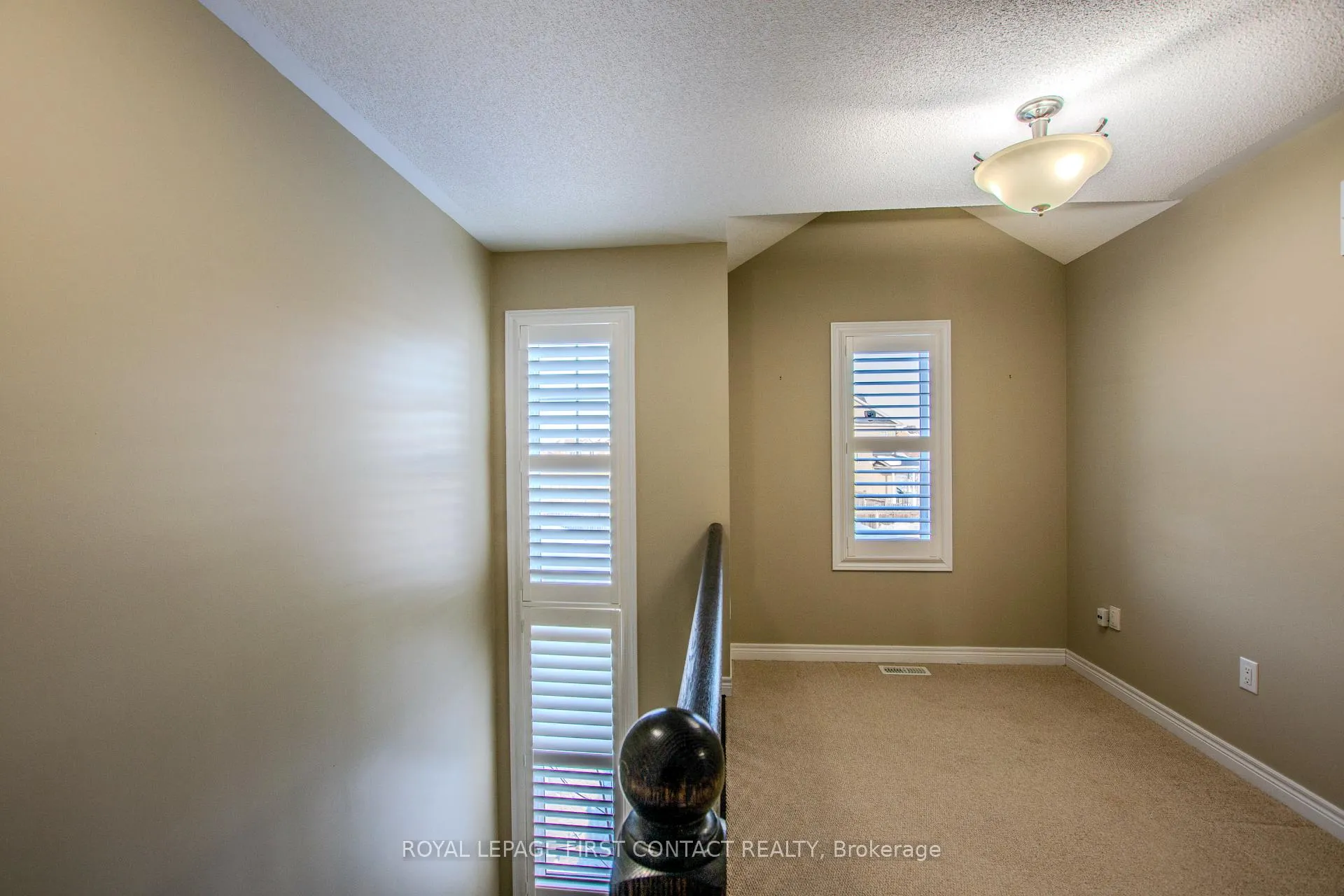 Photo 23 of 30 Forsyth Crescent, Barrie, West Bayfield — HOMEH