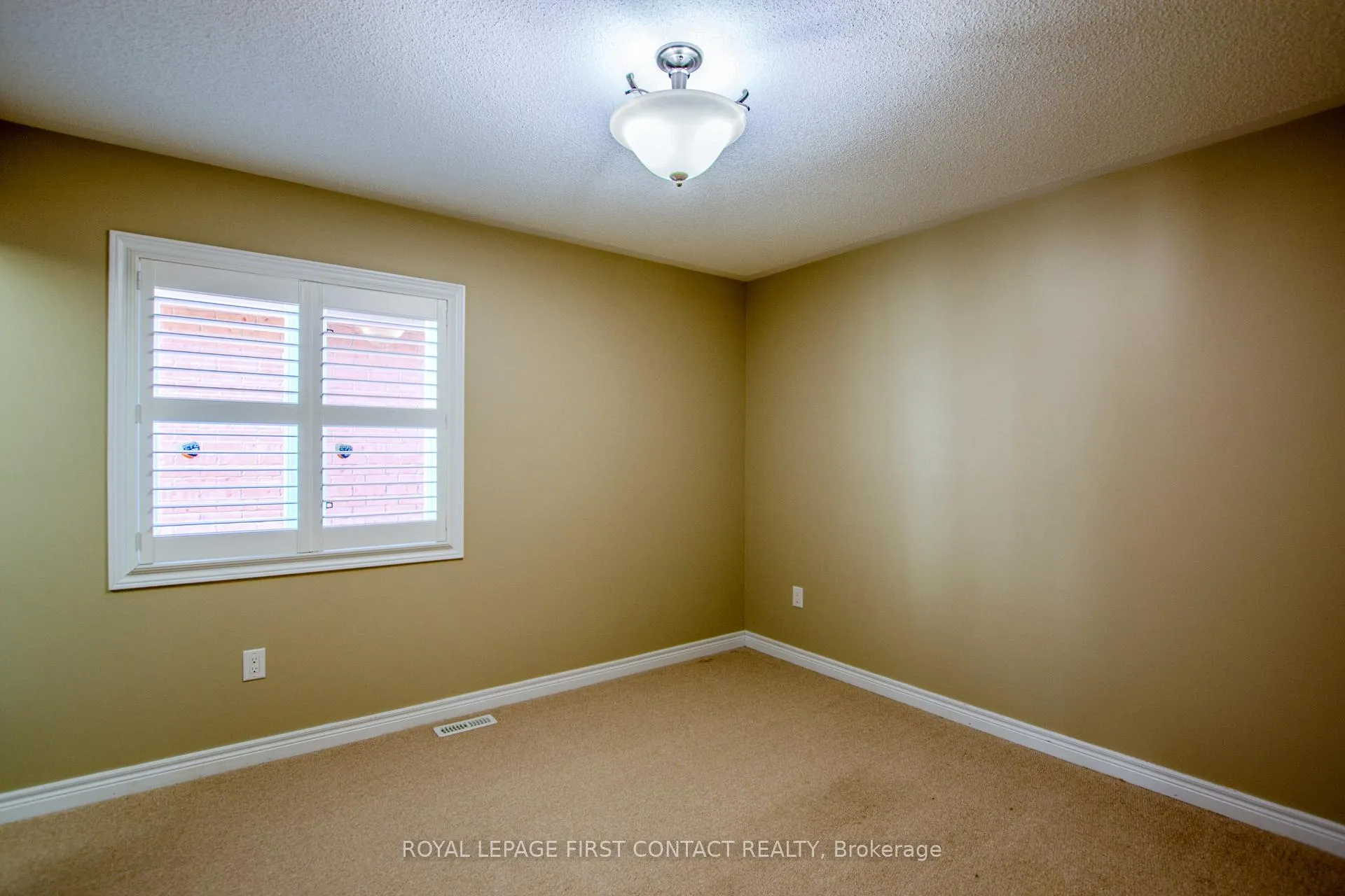 Photo 36 of 30 Forsyth Crescent, Barrie, West Bayfield — HOMEH