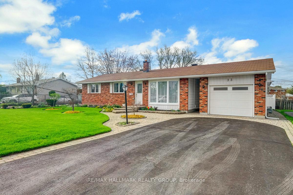 Photo 3 of 33 Glenmanor Drive, Ottawa, Meadowlands/Crestview — HOMEH