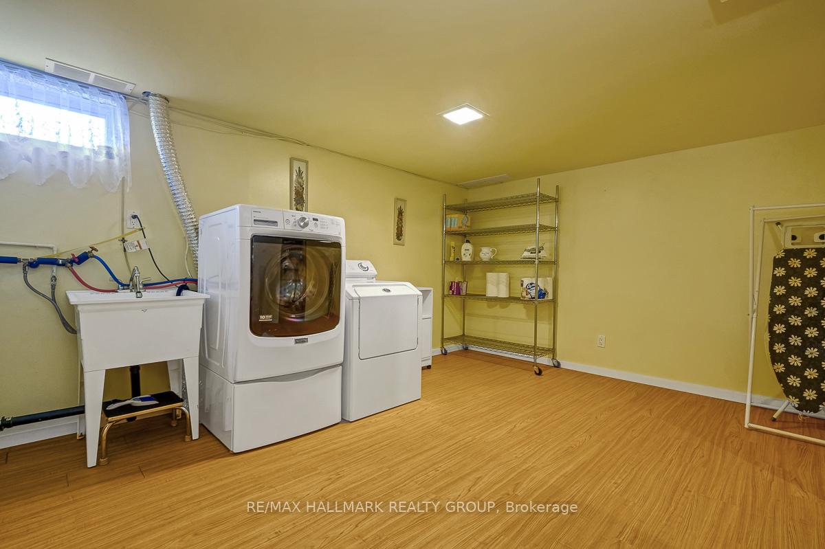 Photo 30 of 33 Glenmanor Drive, Ottawa, Meadowlands/Crestview — HOMEH