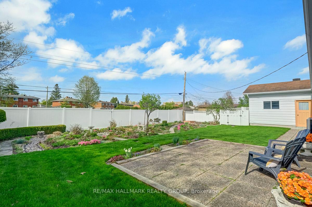 Photo 36 of 33 Glenmanor Drive, Ottawa, Meadowlands/Crestview — HOMEH