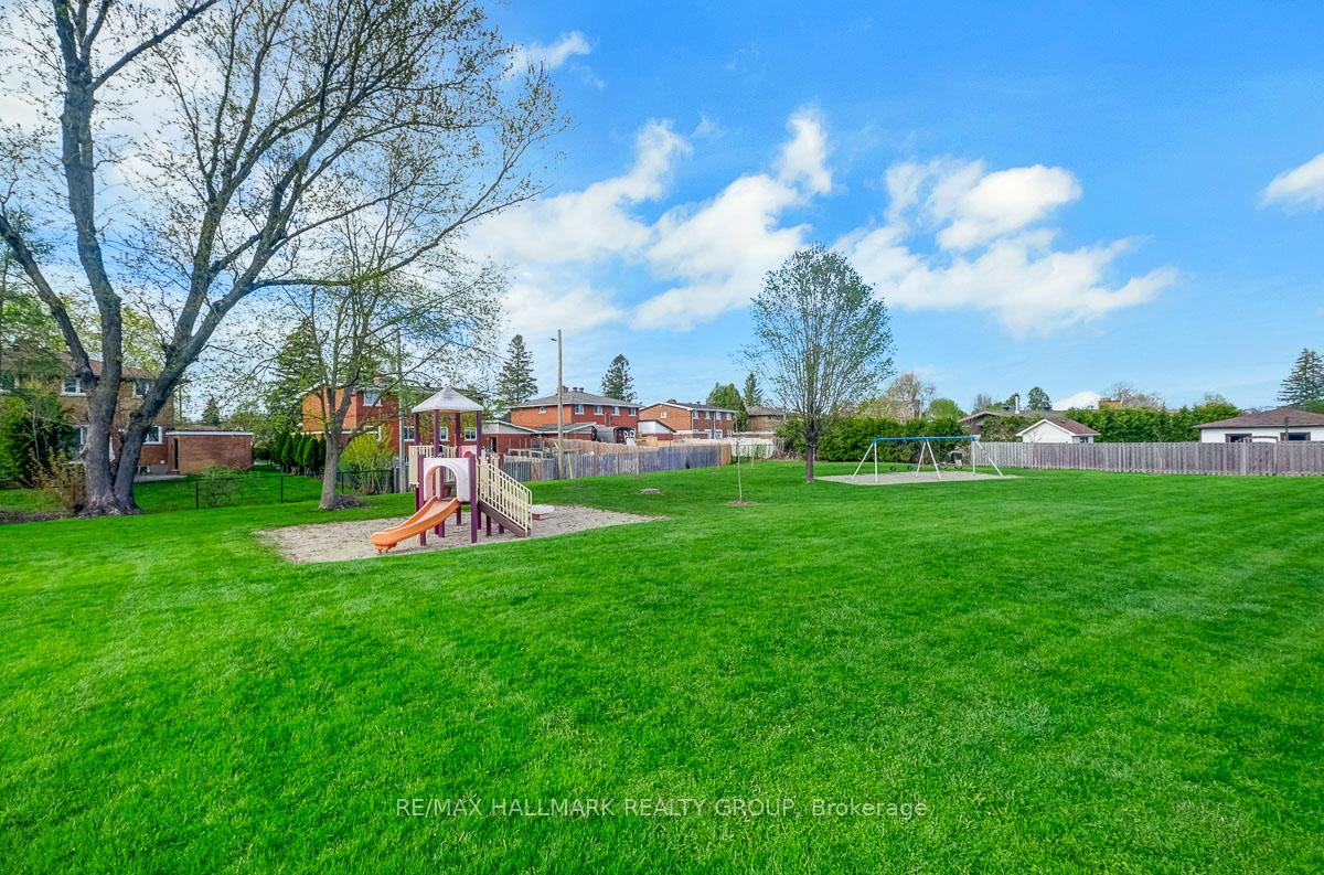 Photo 41 of 33 Glenmanor Drive, Ottawa, Meadowlands/Crestview — HOMEH