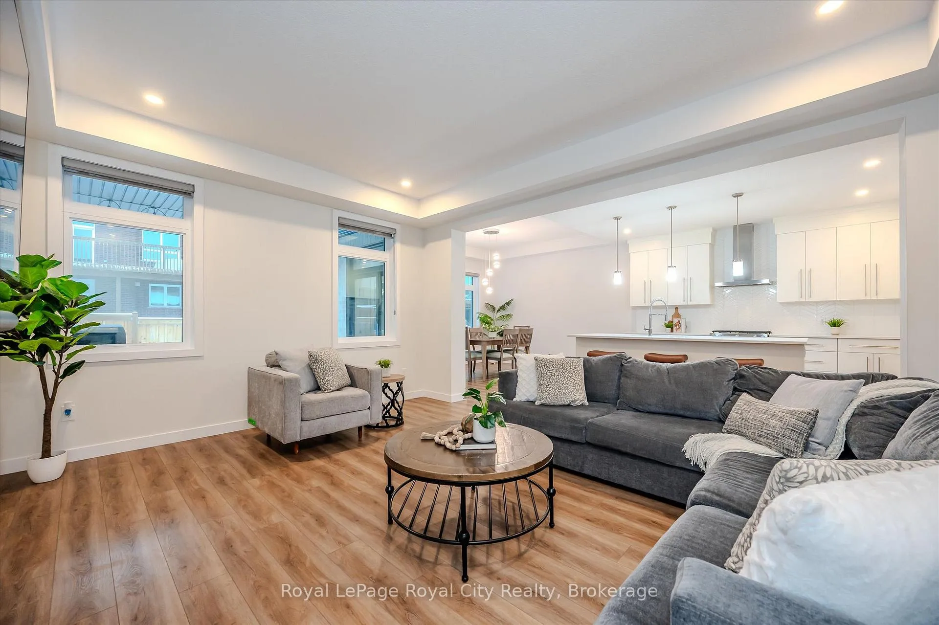 Photo 8 of 49 Ryder Avenue, Guelph, Kortright West — HOMEH