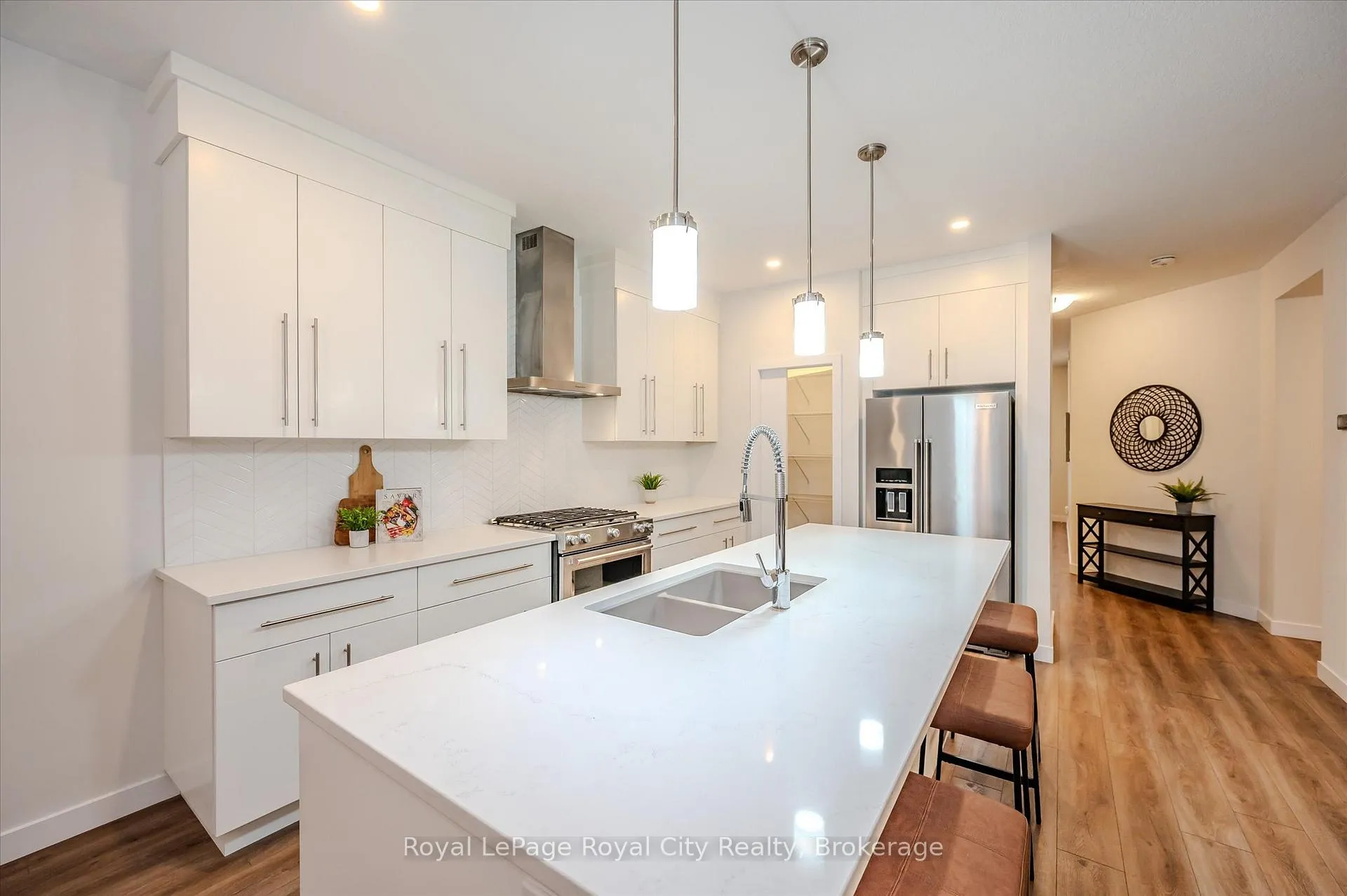 Photo 11 of 49 Ryder Avenue, Guelph, Kortright West — HOMEH
