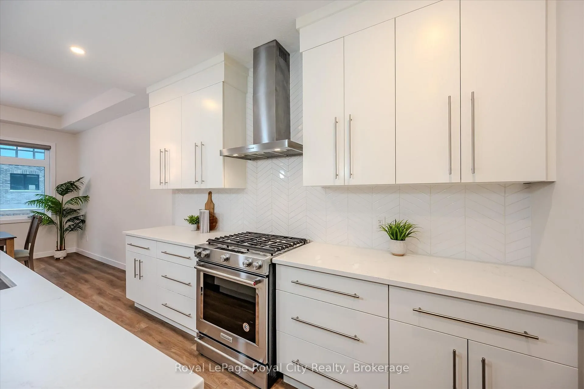 Photo 13 of 49 Ryder Avenue, Guelph, Kortright West — HOMEH