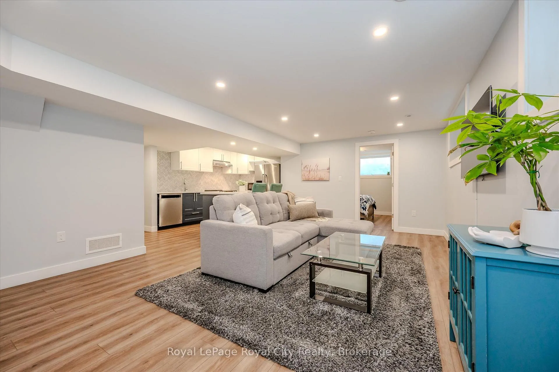 Photo 34 of 49 Ryder Avenue, Guelph, Kortright West — HOMEH