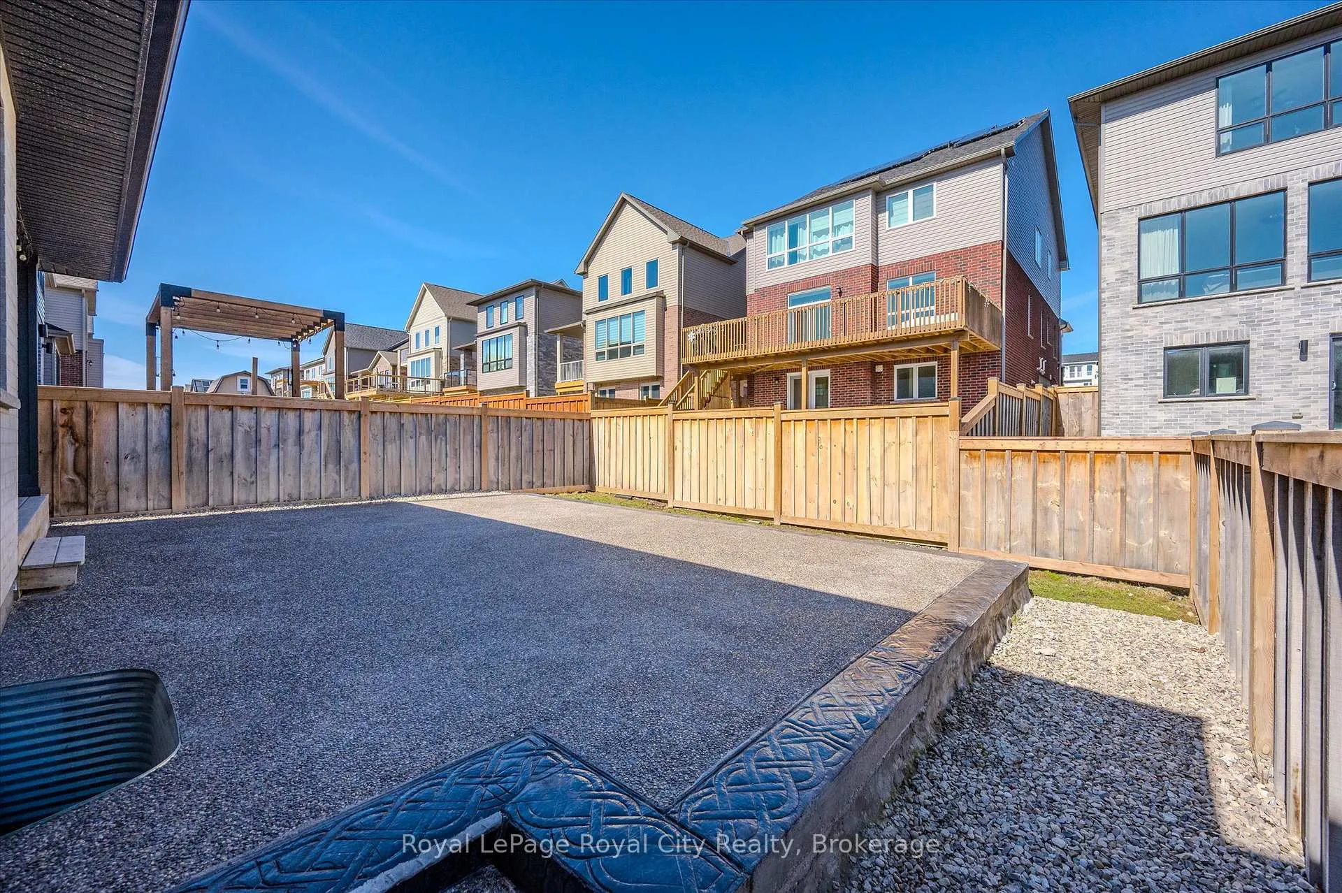 Photo 42 of 49 Ryder Avenue, Guelph, Kortright West — HOMEH