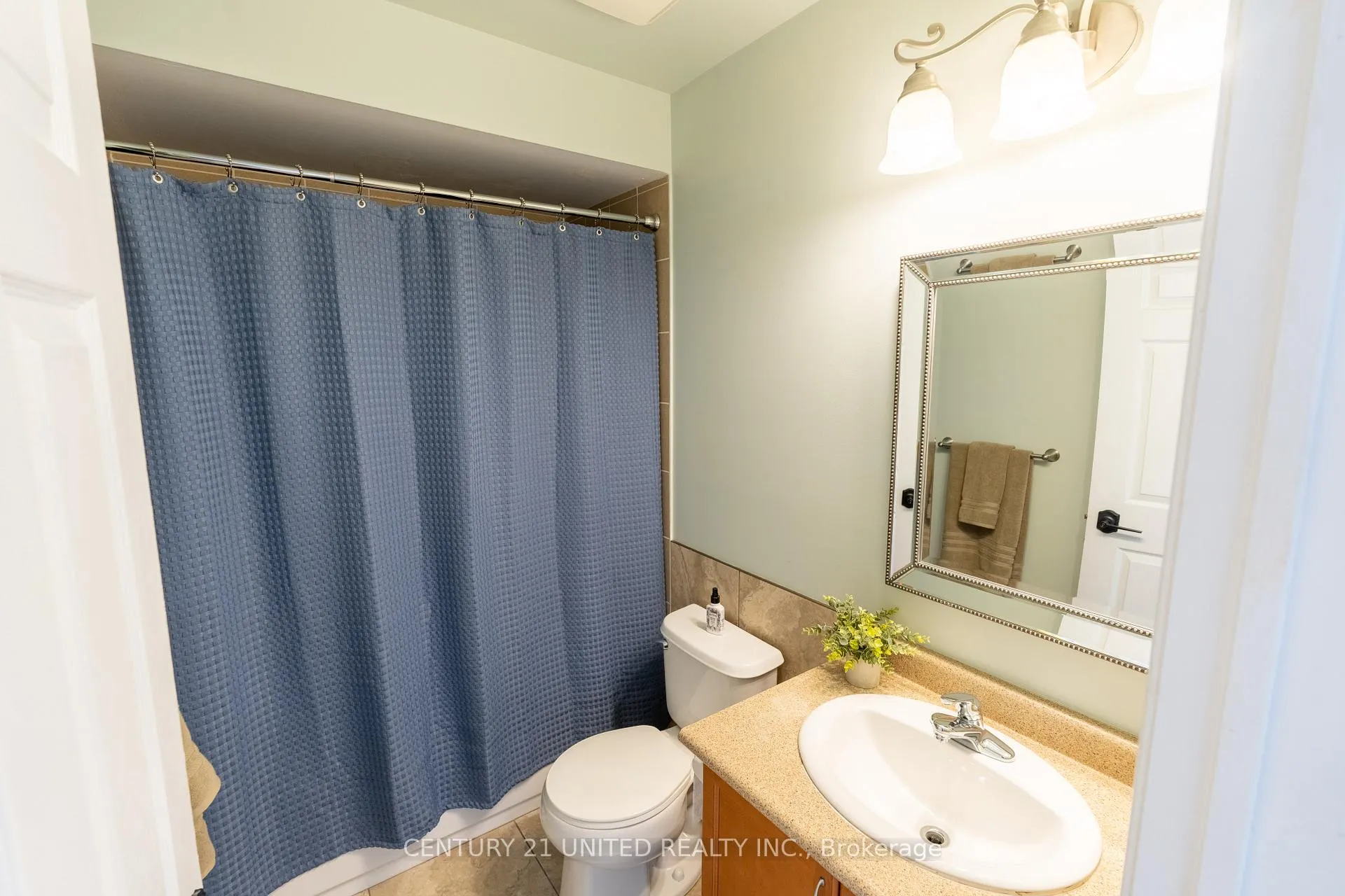 Photo 17 of 1360 Ireland Drive, Peterborough, Monaghan Ward 2 — HOMEH