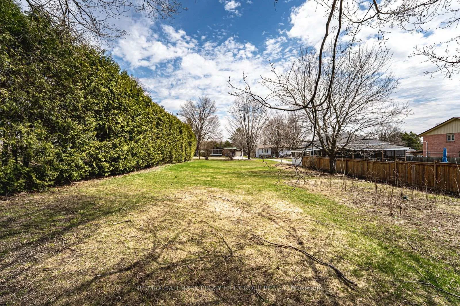Photo 4 of 318 Palmer Street, Tay, Waubaushene — HOMEH