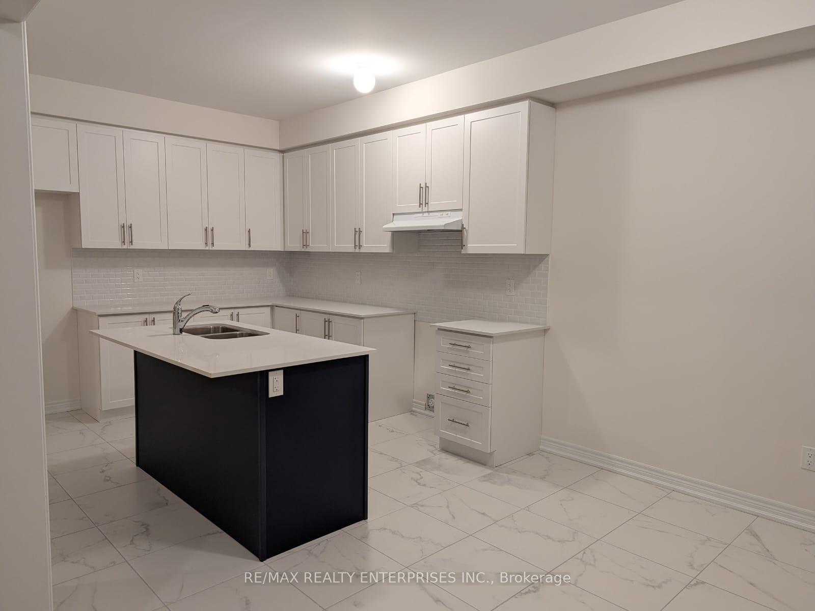 Photo 4 of 1279 Davis Loop, Innisfil, Lefroy — HOMEH