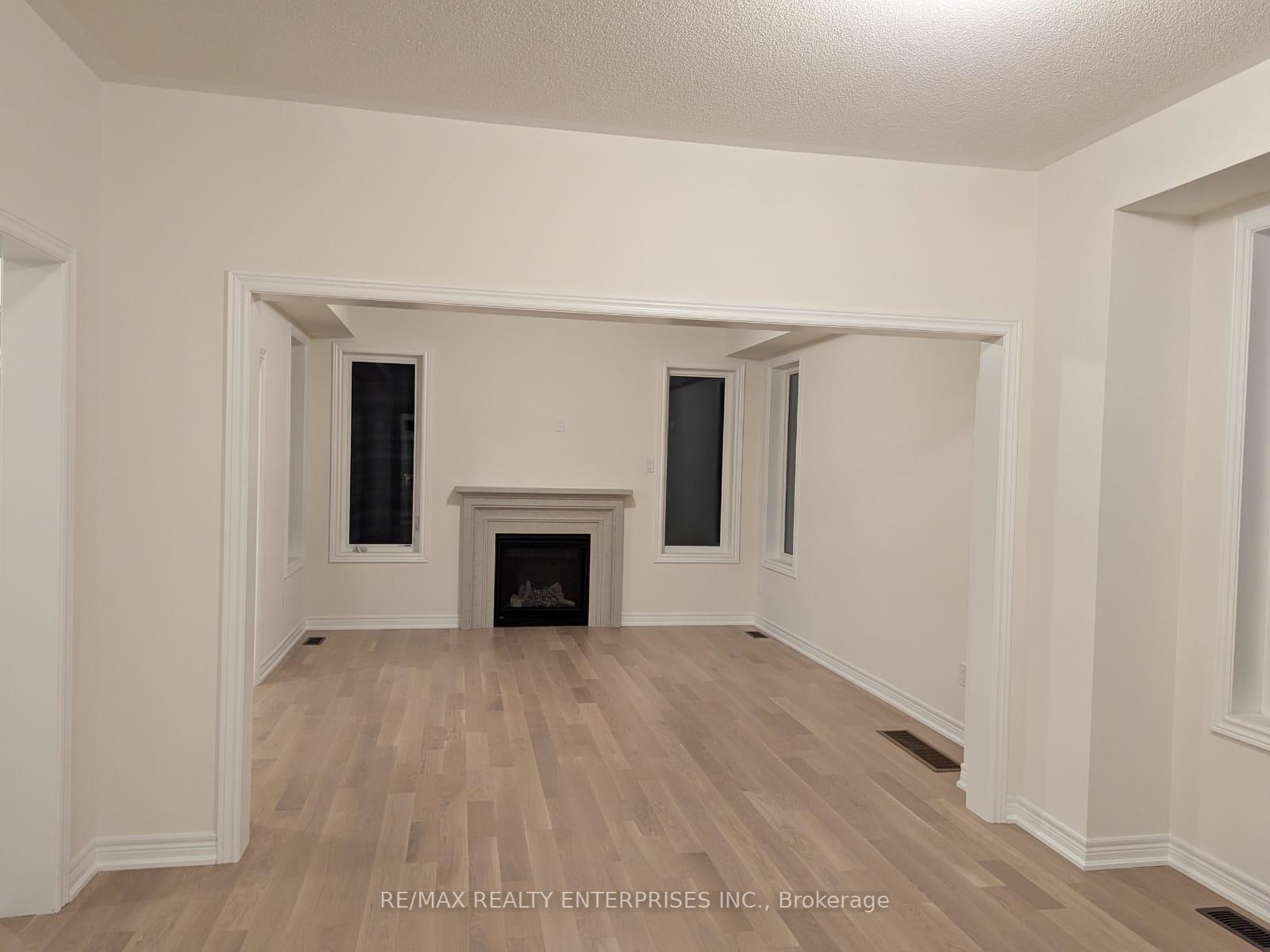 Photo 7 of 1279 Davis Loop, Innisfil, Lefroy — HOMEH